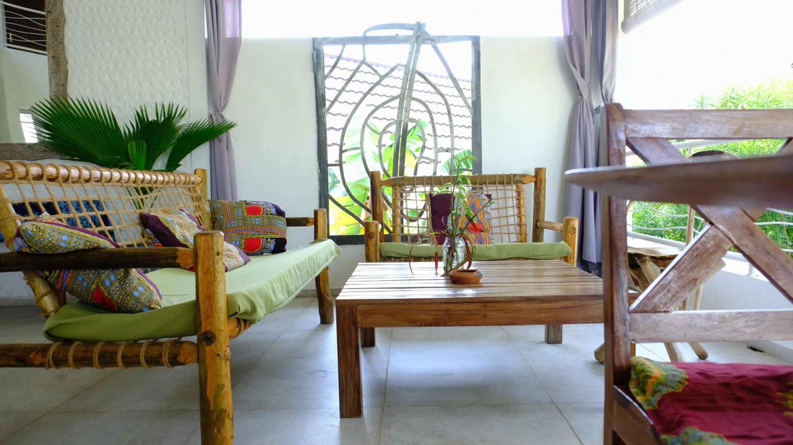 Restaurant/places to eat in Kobe House