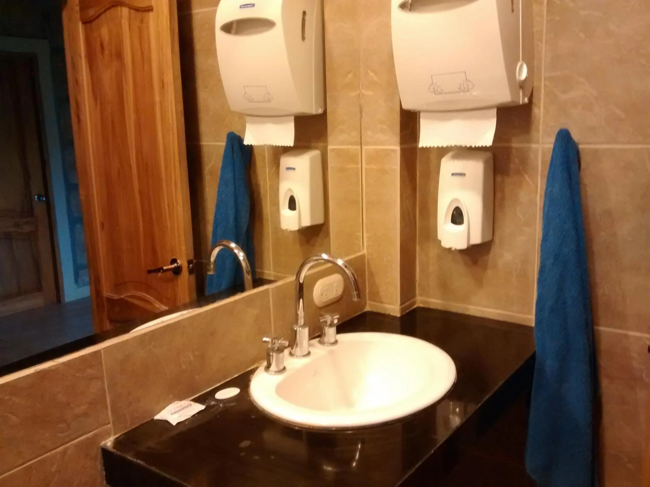 Bathroom in Punta Hills Montanita