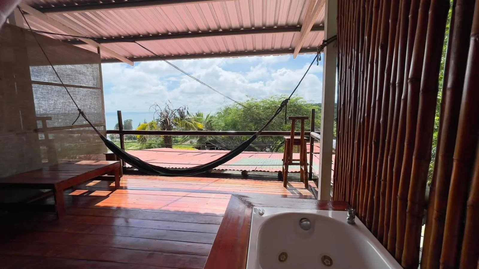 Punta Hills Montanita