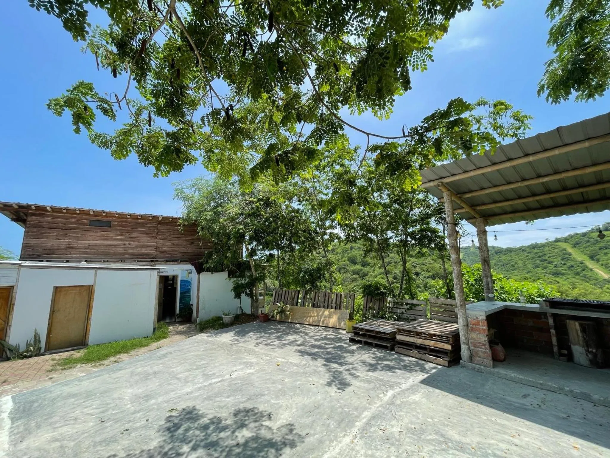 Spring in Punta Hills Montanita