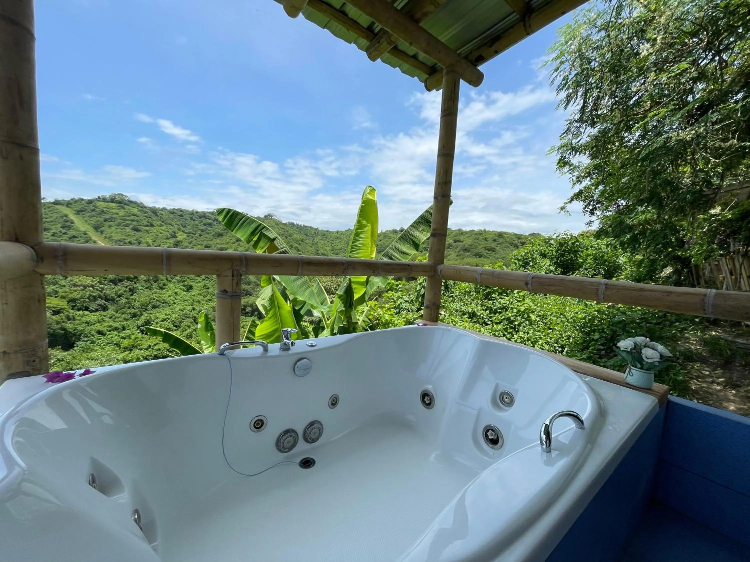 Day in Punta Hills Montanita