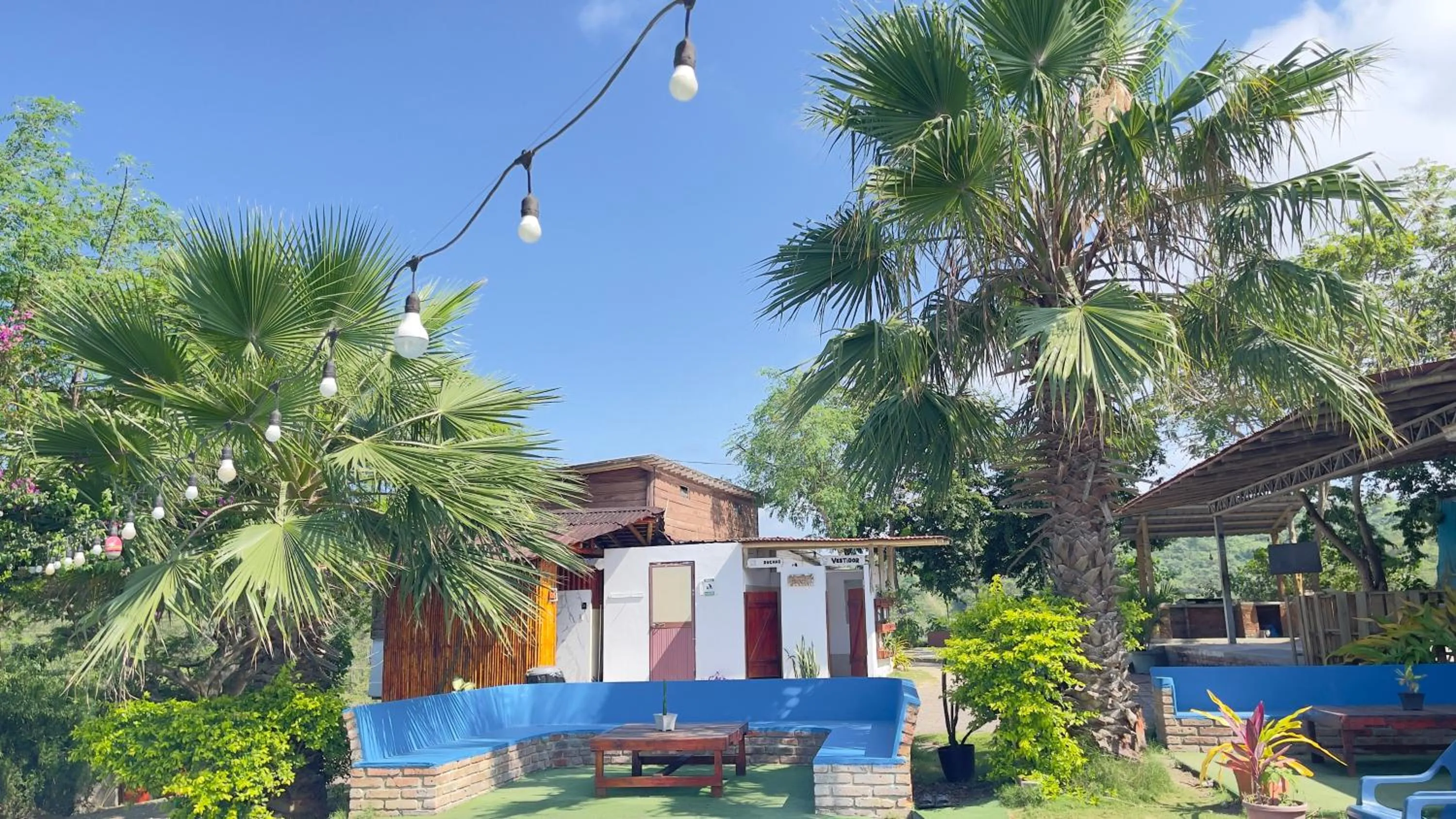 Garden in Punta Hills Montanita