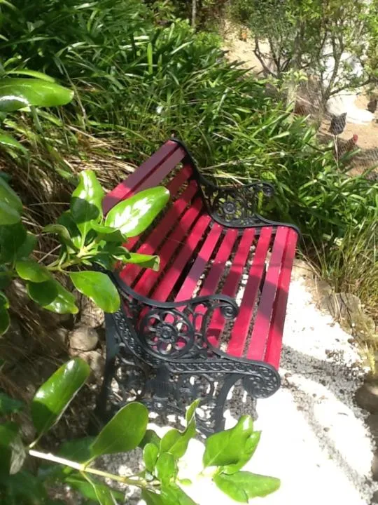 Garden in L'abri Bed and Breakfast