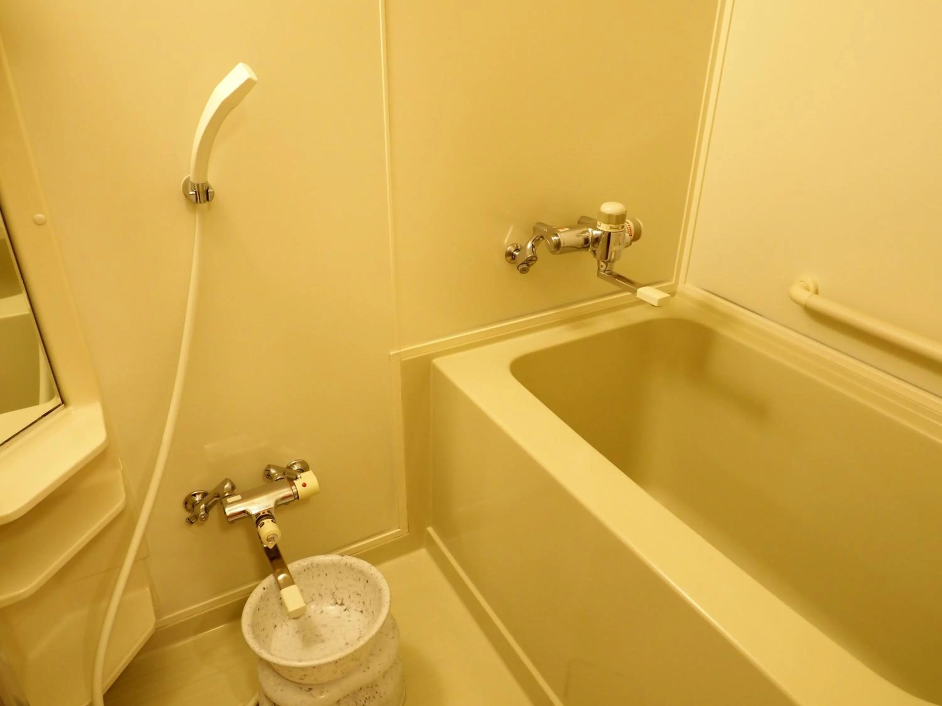 Bathroom in Log Hotel Larch Lake Kanayama