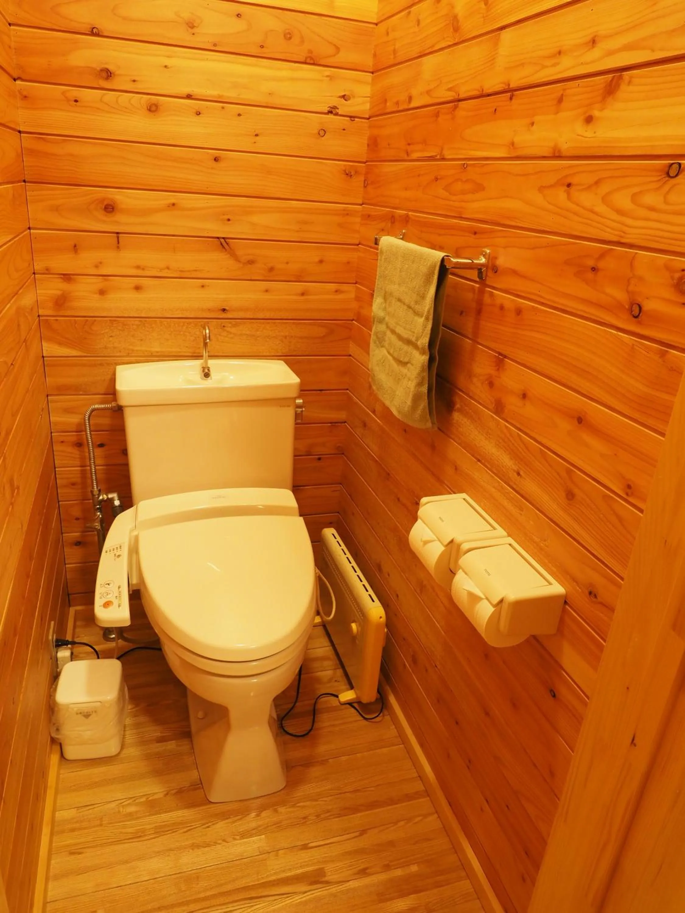 Bathroom in Log Hotel Larch Lake Kanayama