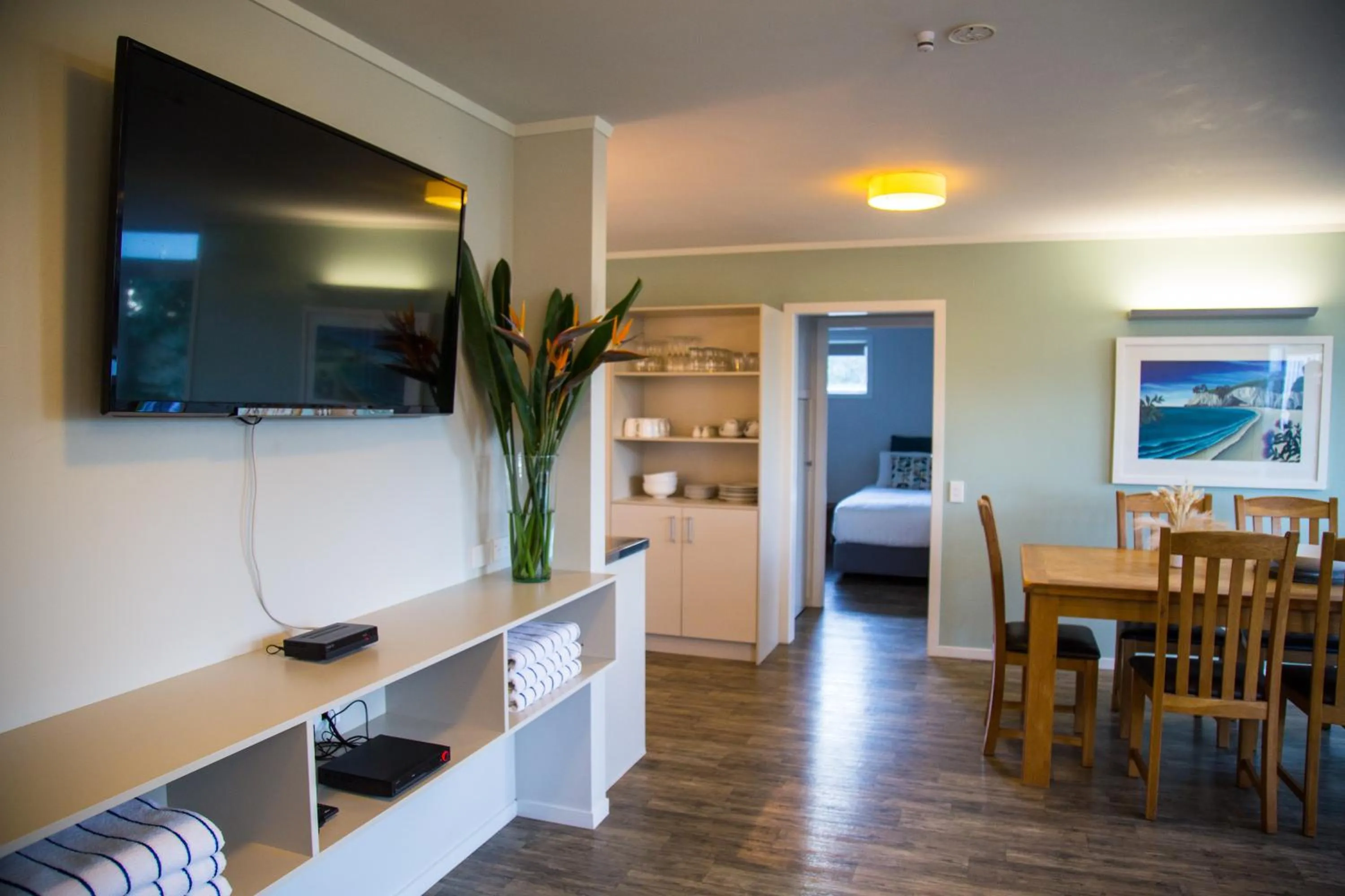 BBQ facilities, Bed in Hahei Beach Resort