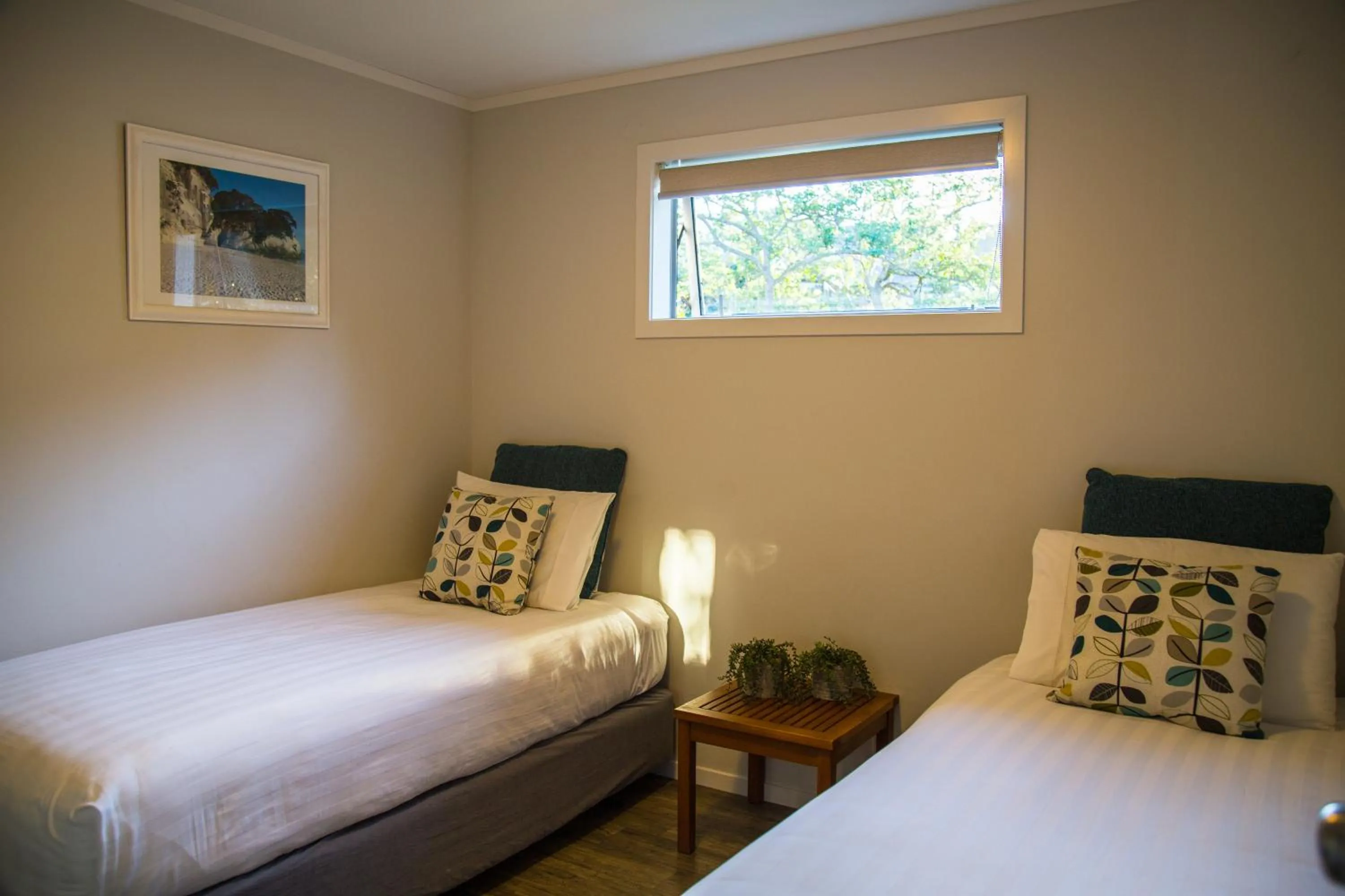 BBQ facilities, Bed in Hahei Beach Resort