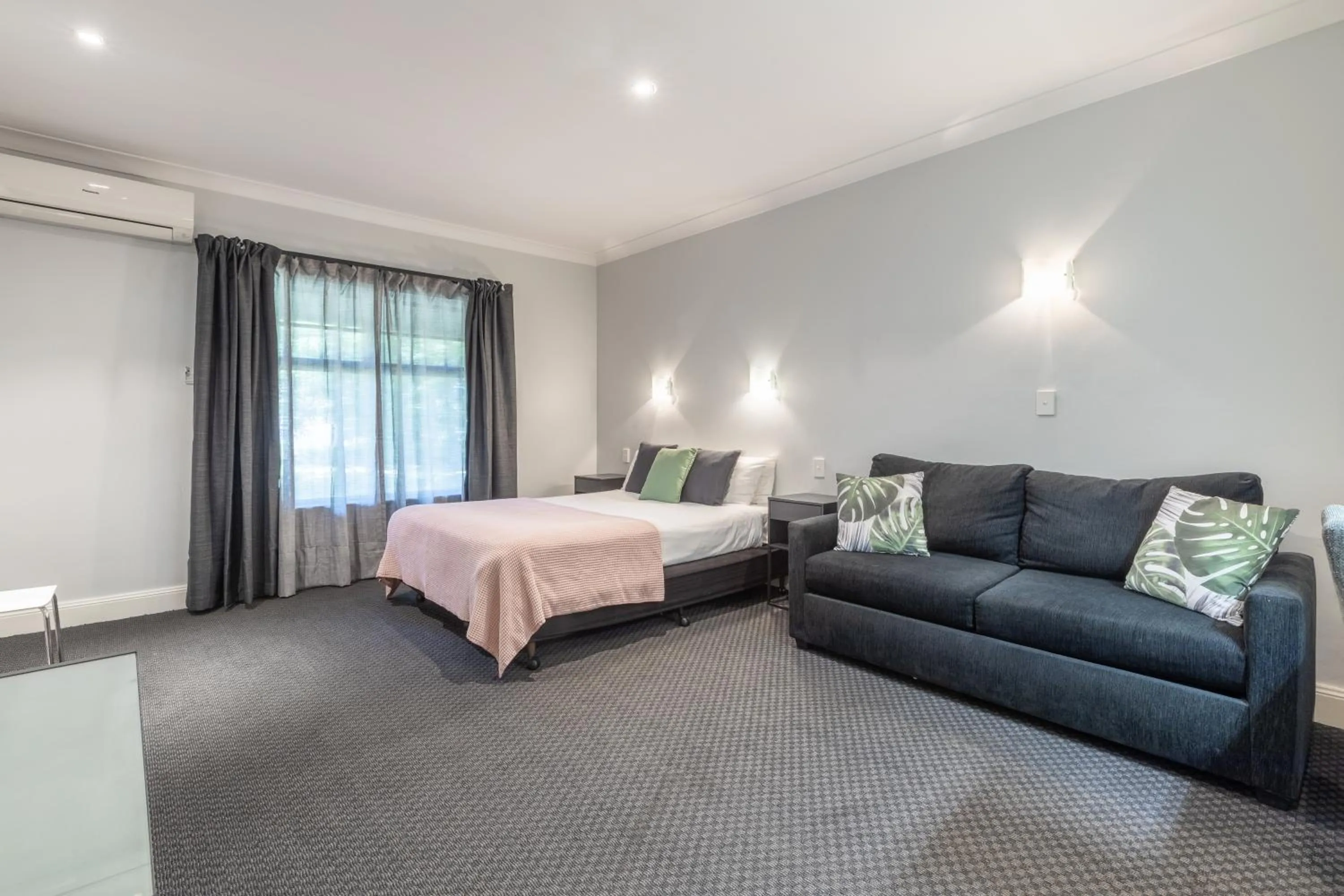 Bed in St Francis Winery