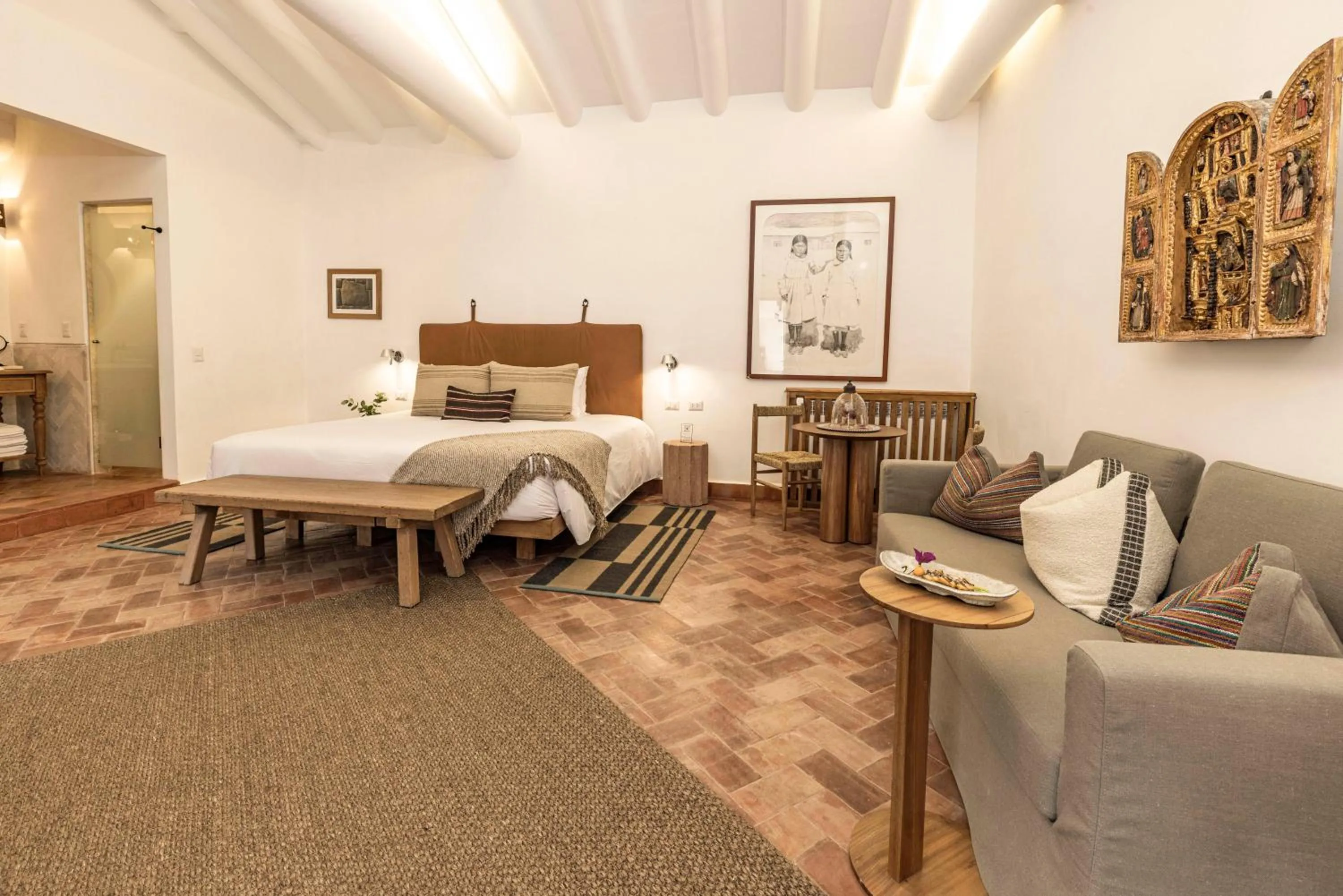 Photo of the whole room, Bed in Casa Clara by Ananay Hotels