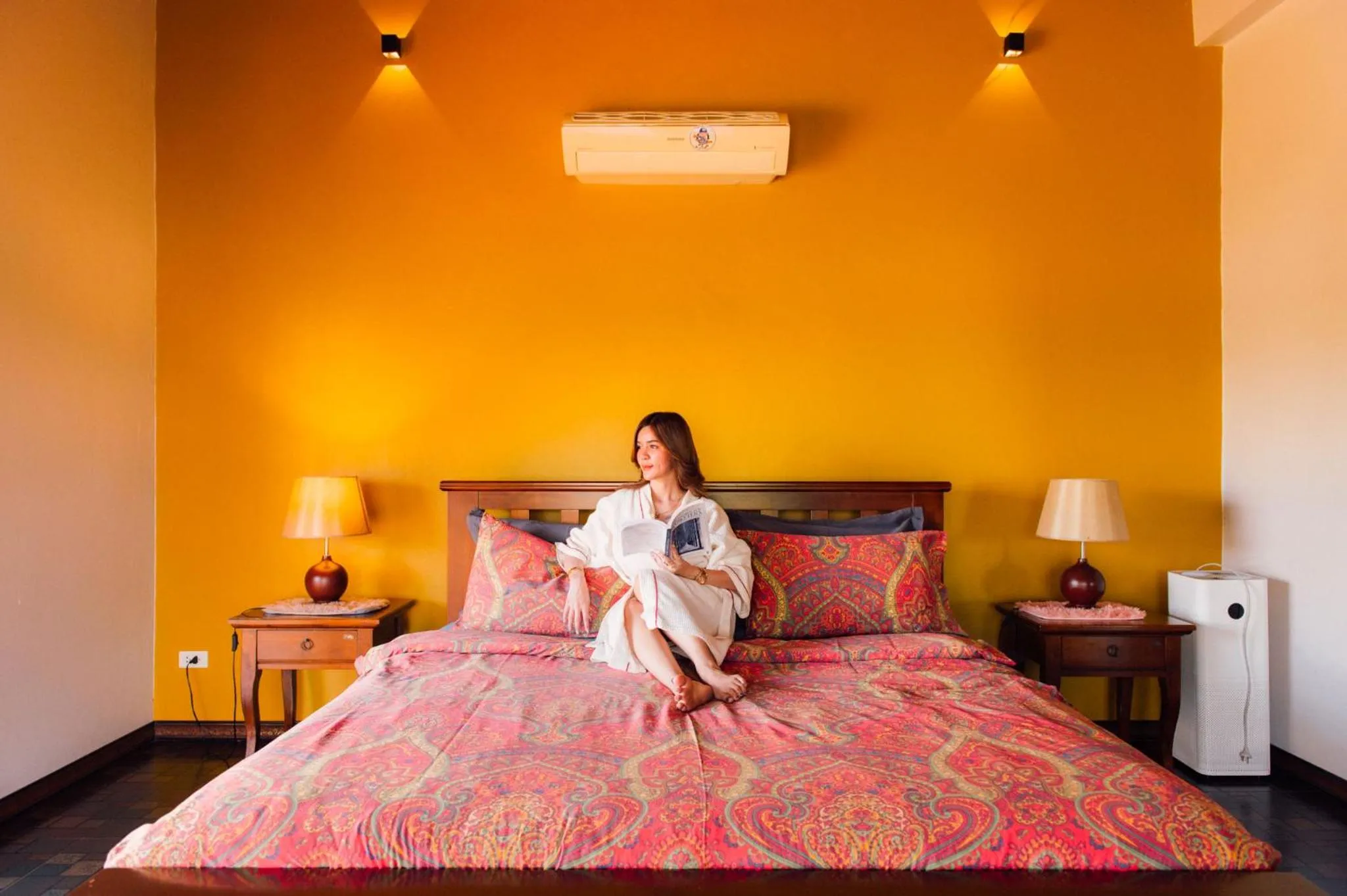 Bed in Nakara Villas & Glamping Udon Thani