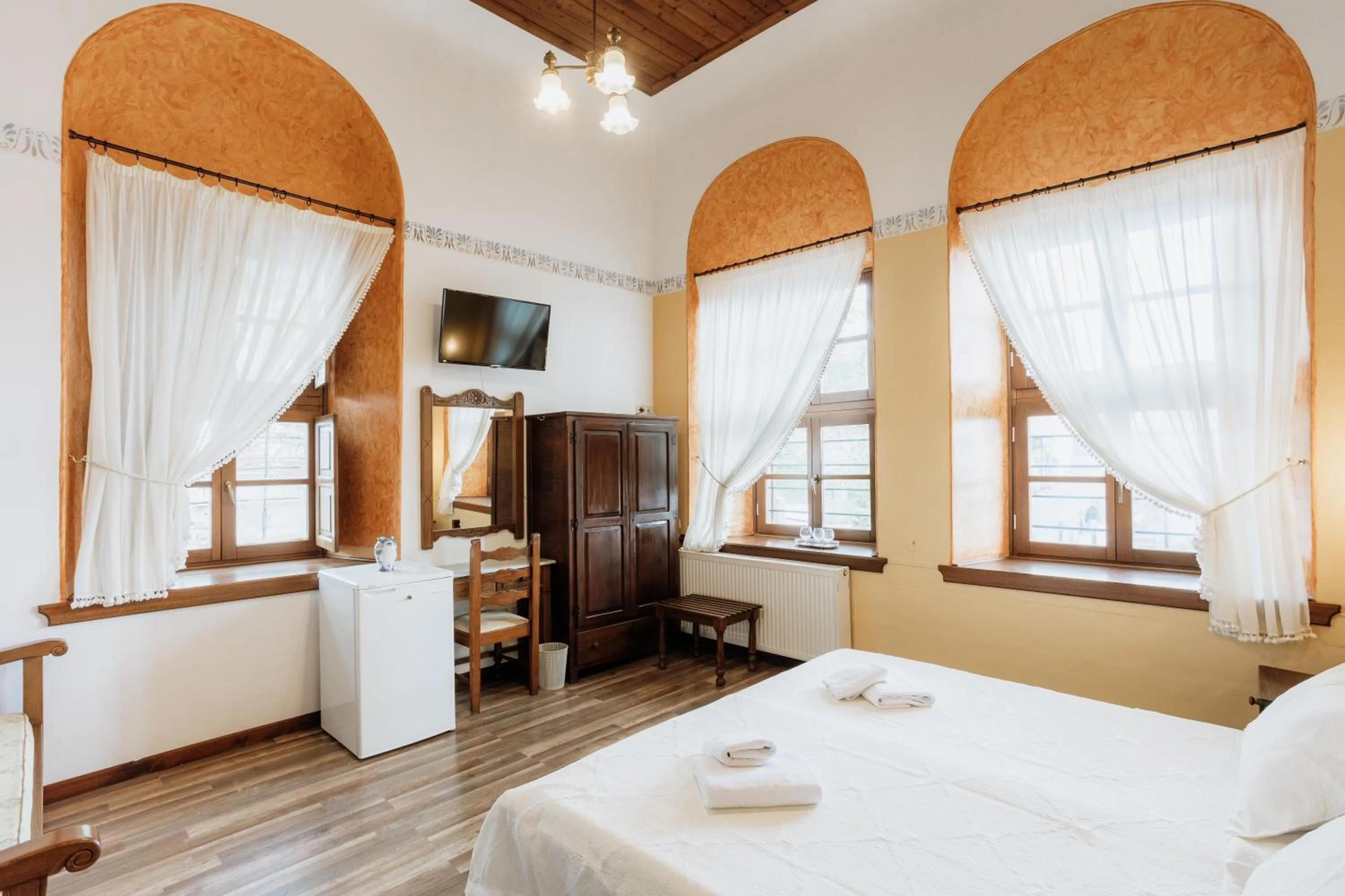 Bed in Archontiko Kantartzi