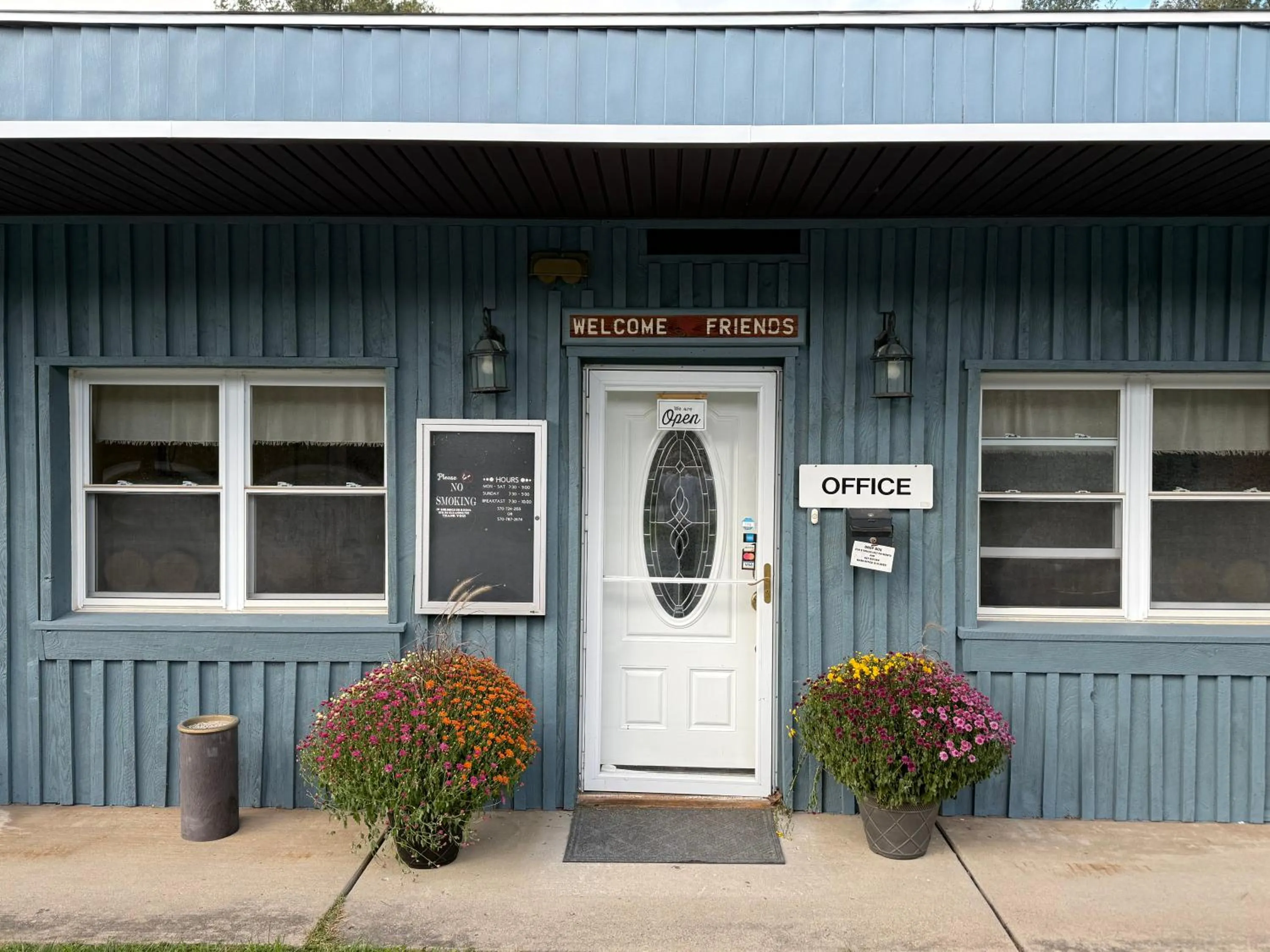 Property building in Colton Point Motel