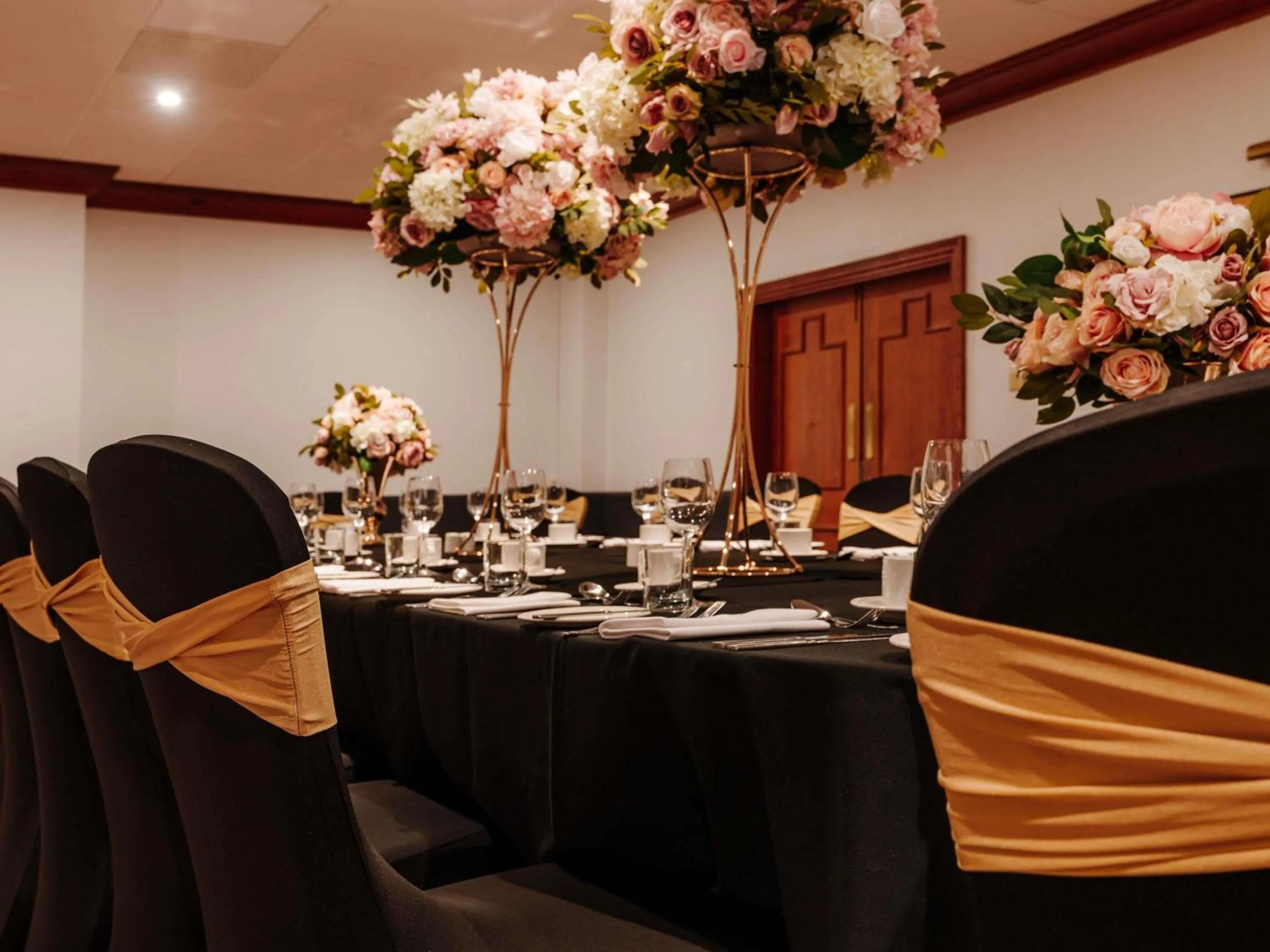 Meeting/conference room in Mercure Daventry Court Hotel