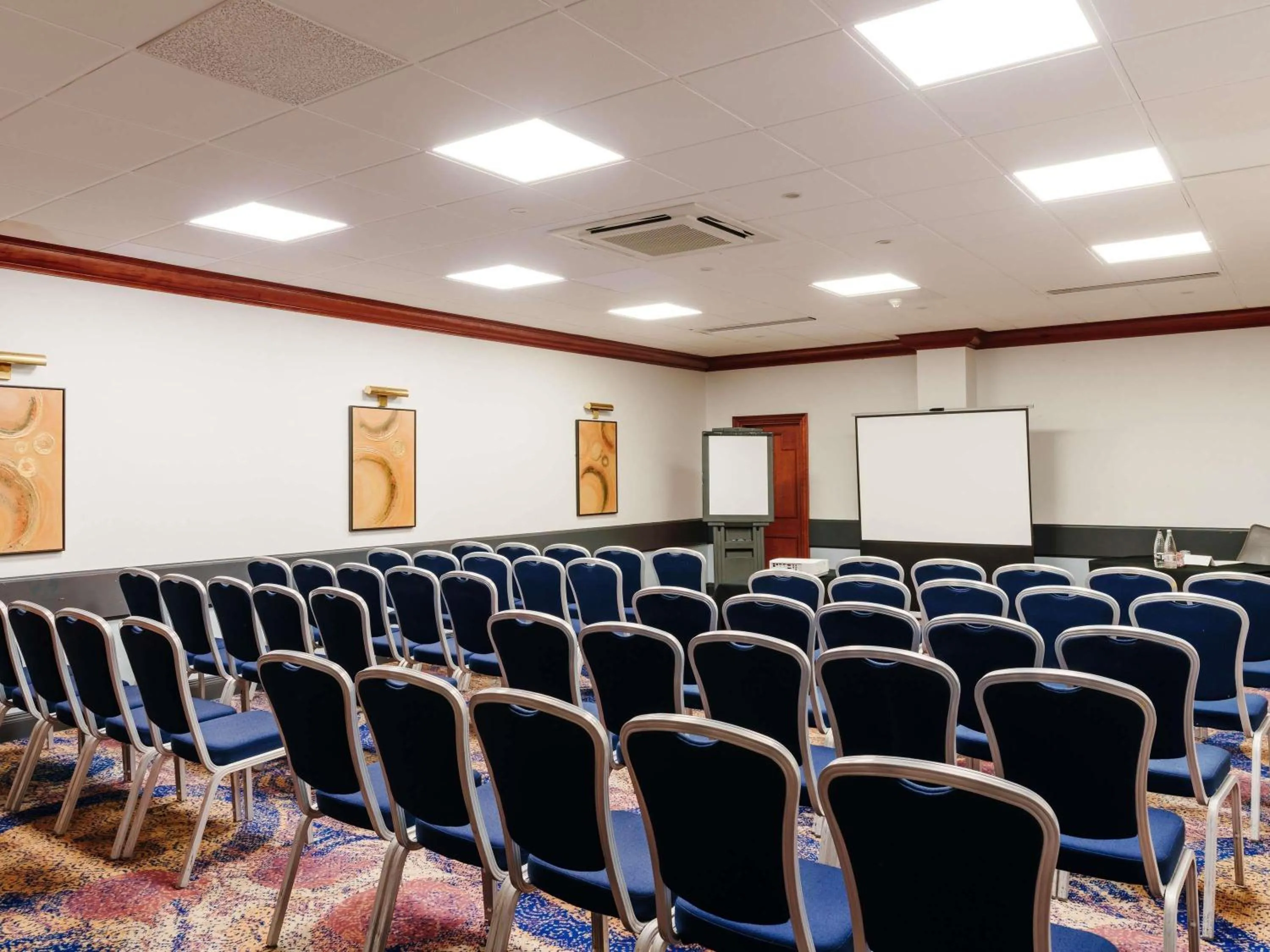 Meeting/conference room in Mercure Daventry Court Hotel