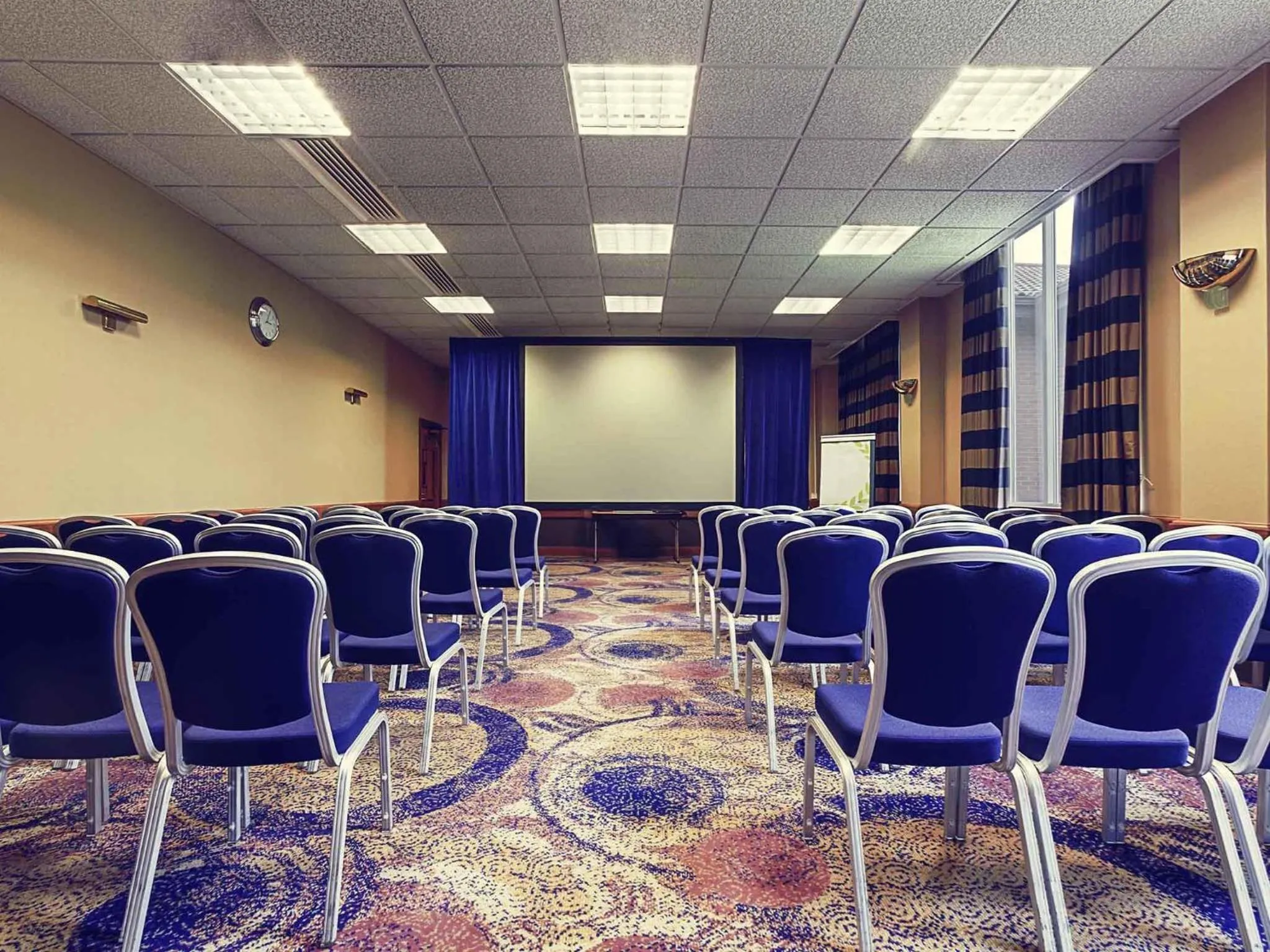 Meeting/conference room in Mercure Daventry Court Hotel
