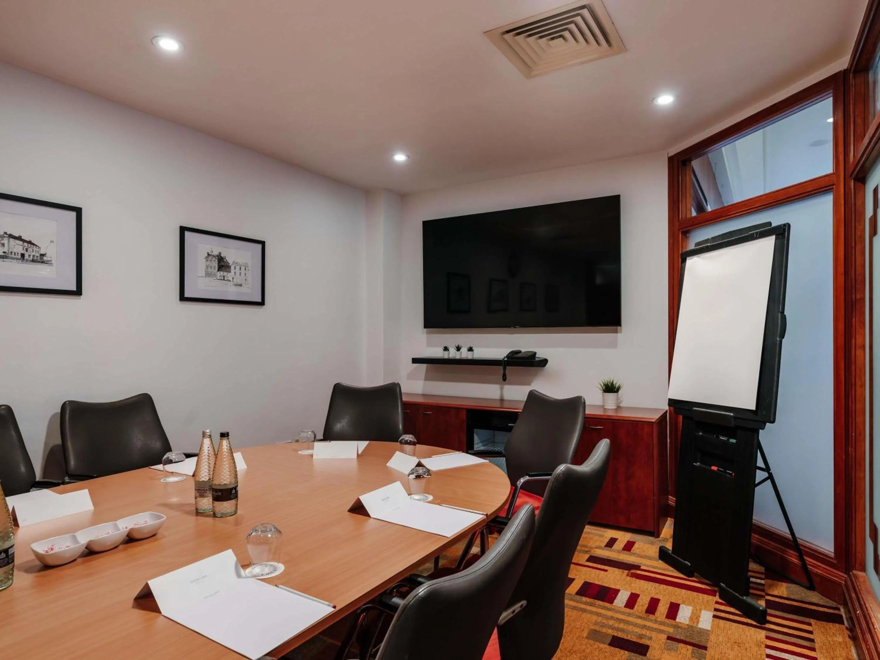 Meeting/conference room in Mercure Daventry Court Hotel