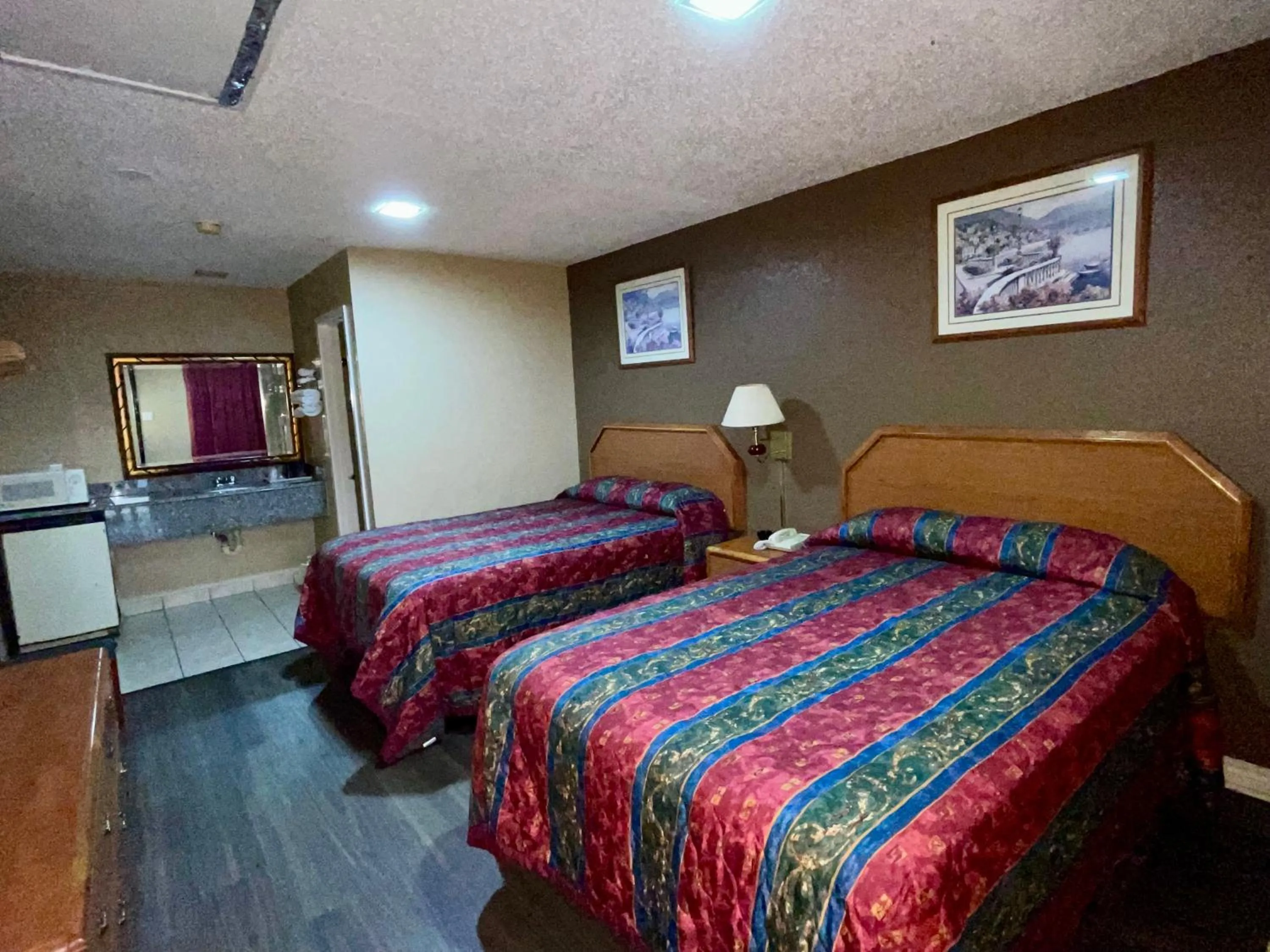 Bed in Ankur Inn Motel