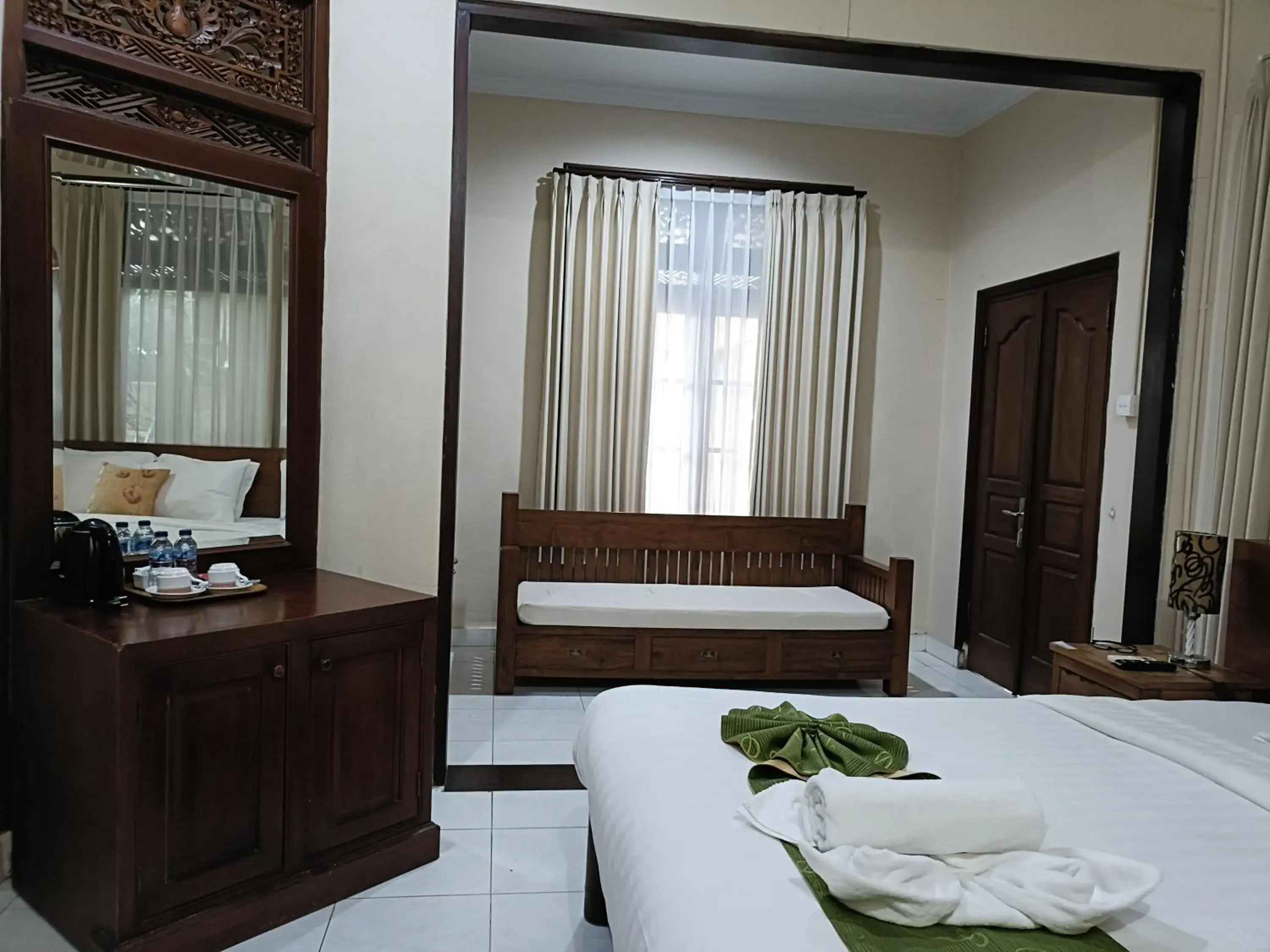 Deluxe Room in Ngetis Home Stay Deluxe Room in Ngetis Home Stay