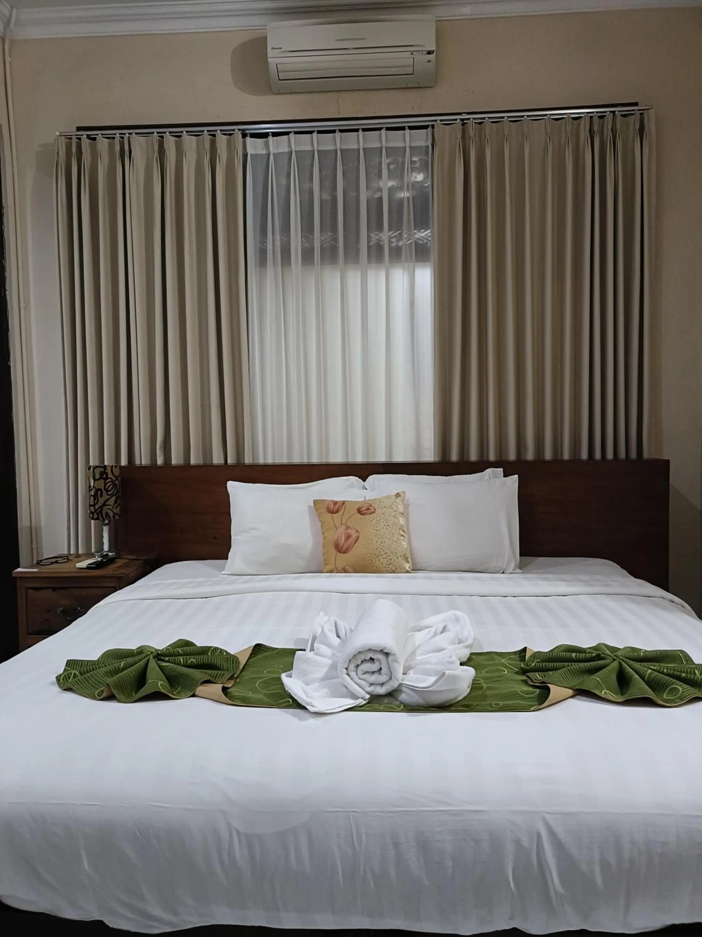 Bedroom, Bed in Ngetis Home Stay