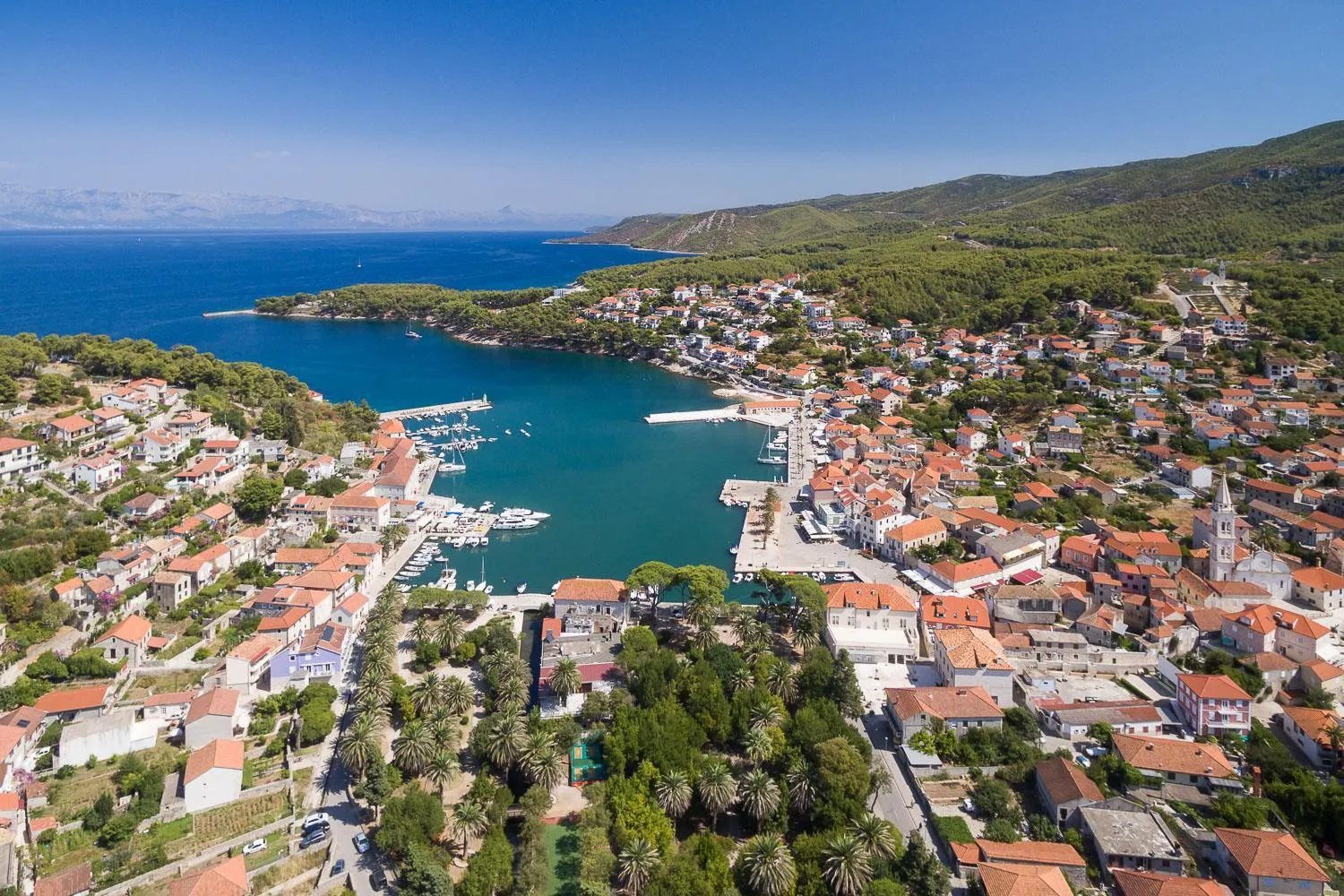 Bird's eye view in Fontana Bayside Park