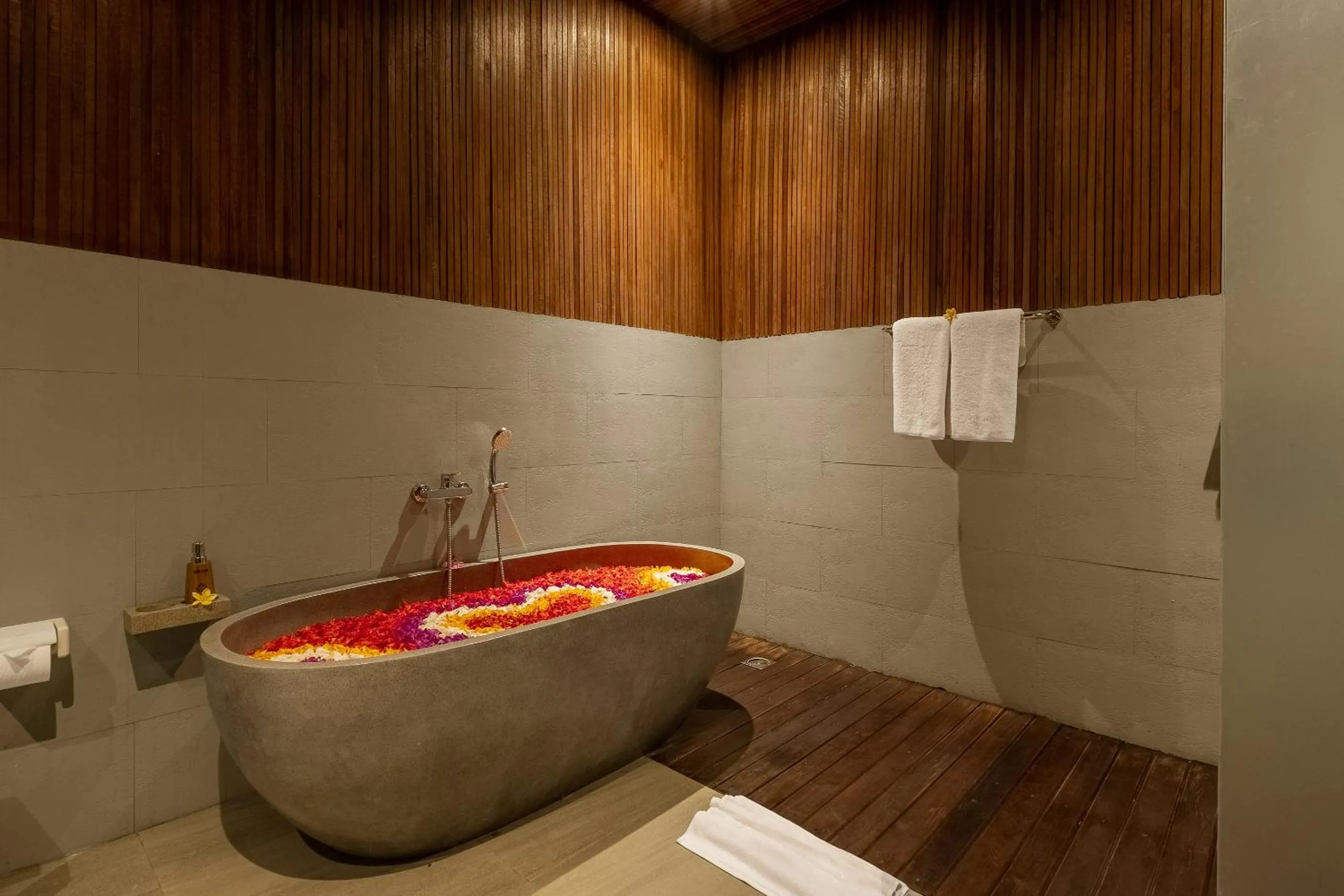 Shower in The Ulon Ubud Villa