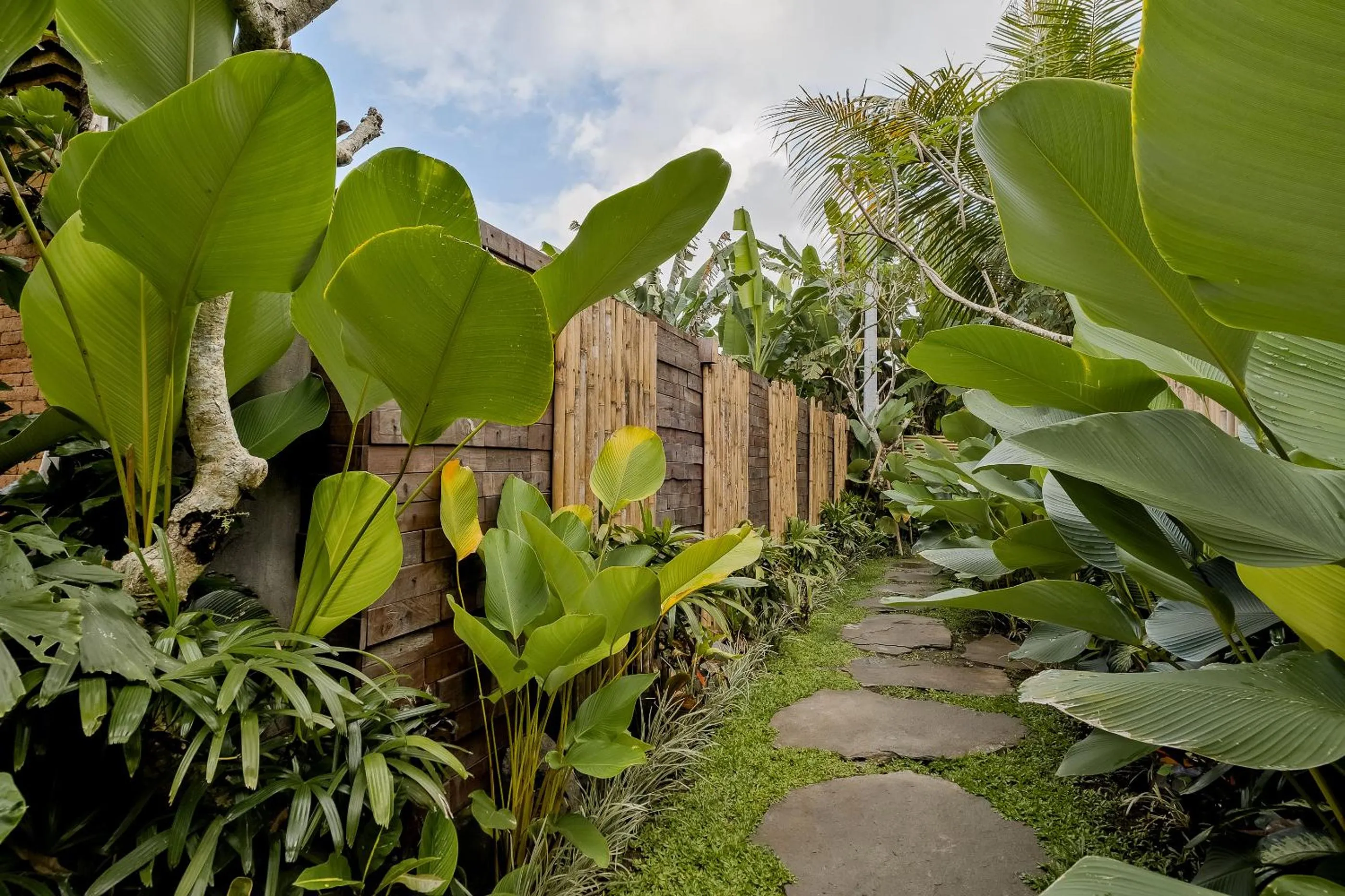 Garden in The Ulon Ubud Villa