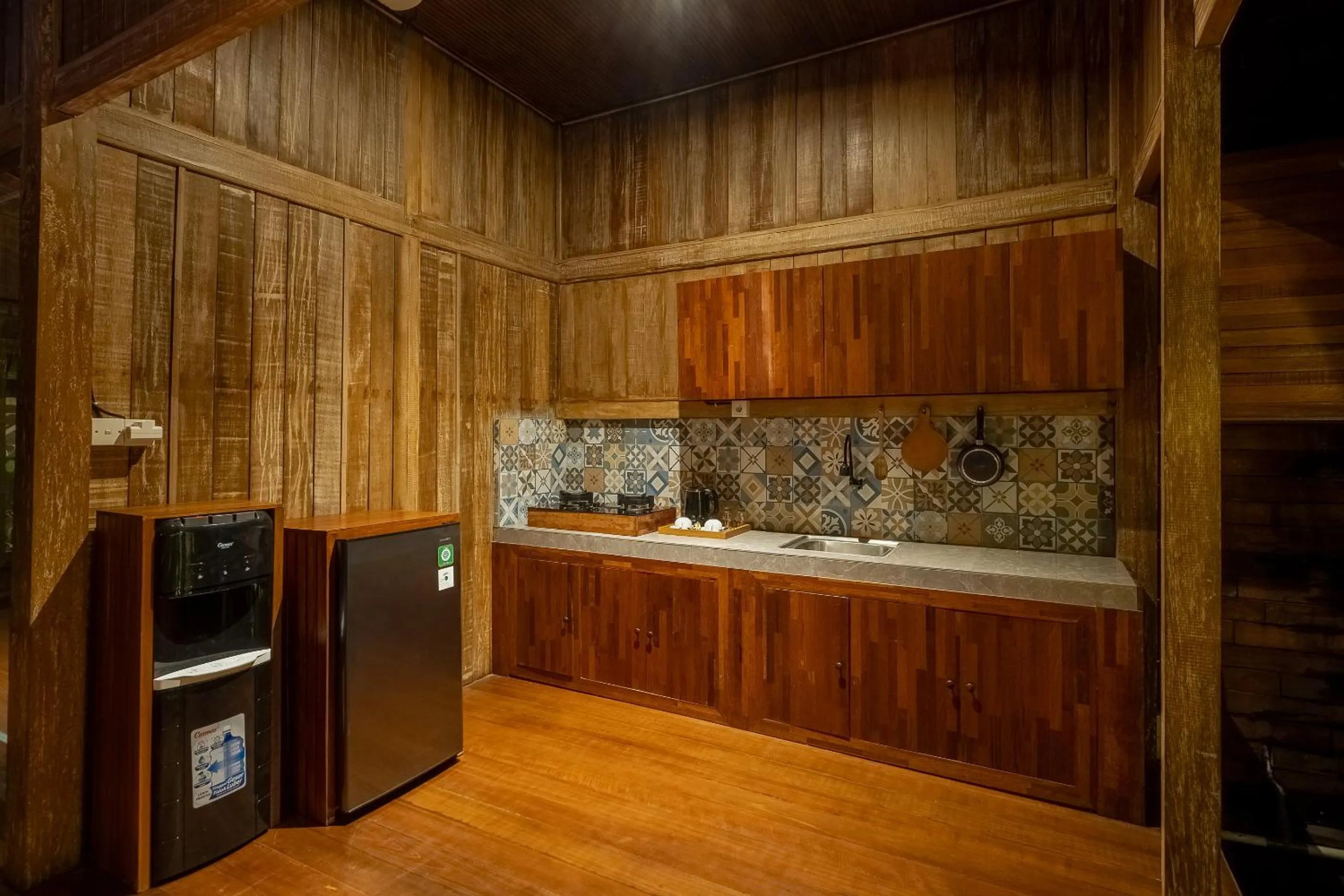 Kitchen or kitchenette in The Ulon Ubud Villa