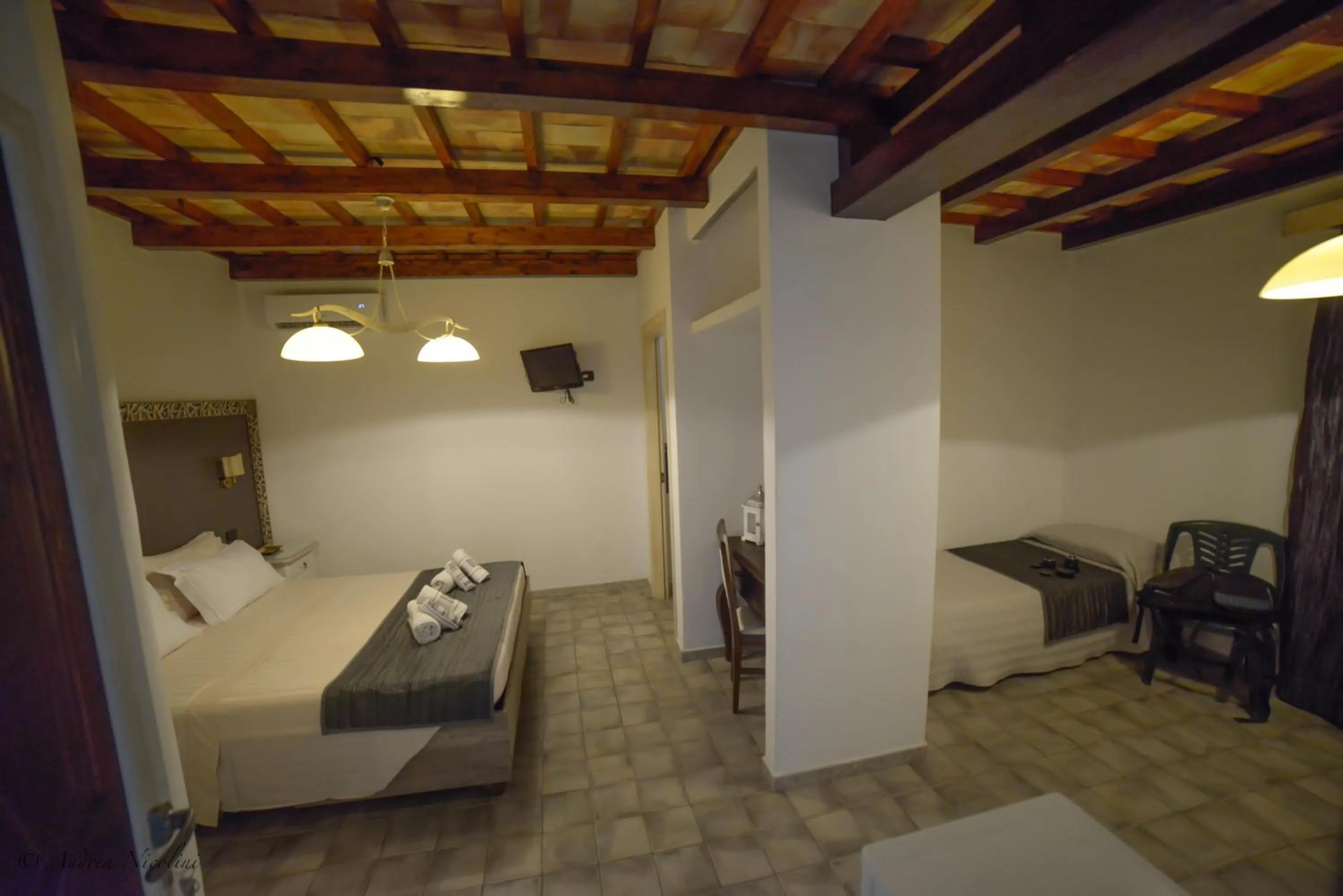 Photo of the whole room, Bed in Vicolo del Porto