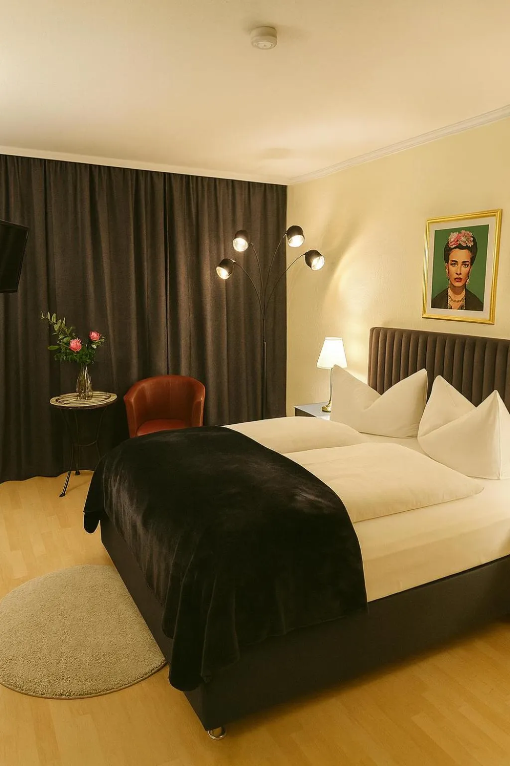 Photo of the whole room, Bed in The Soho Altstadt Relais