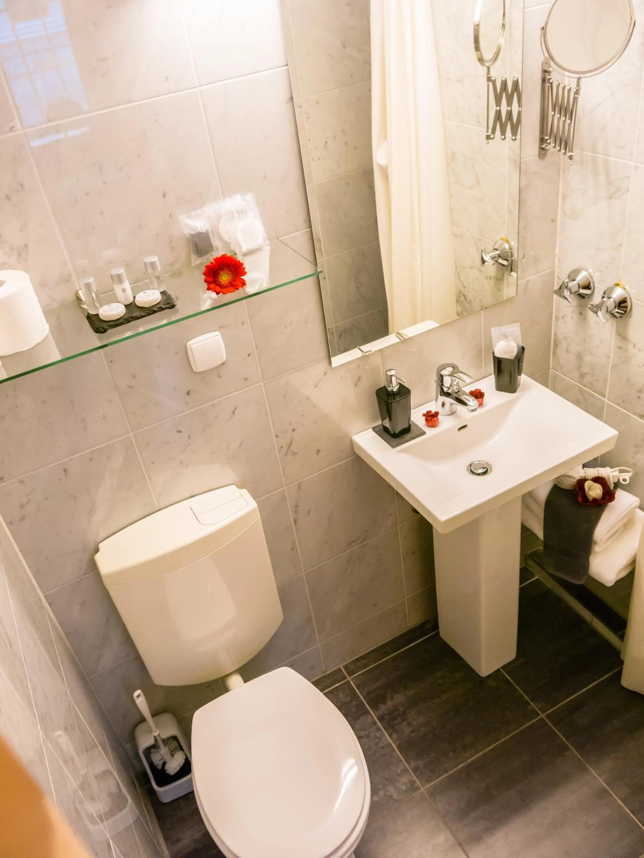 Bathroom in The Soho Altstadt Relais