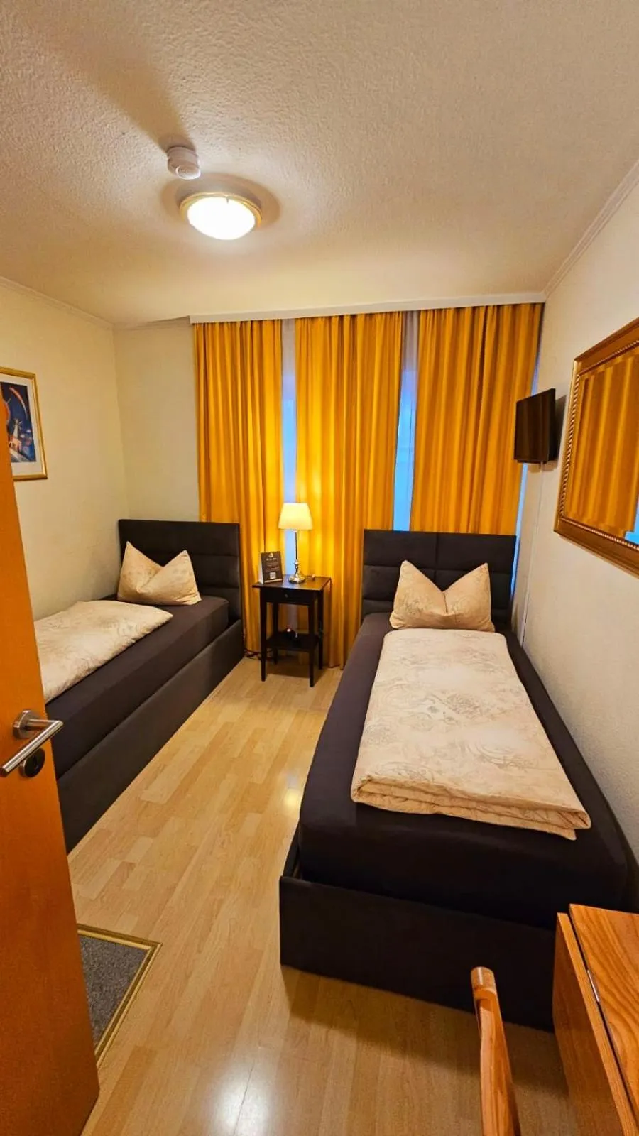 Photo of the whole room, Bed in The Soho Altstadt Relais