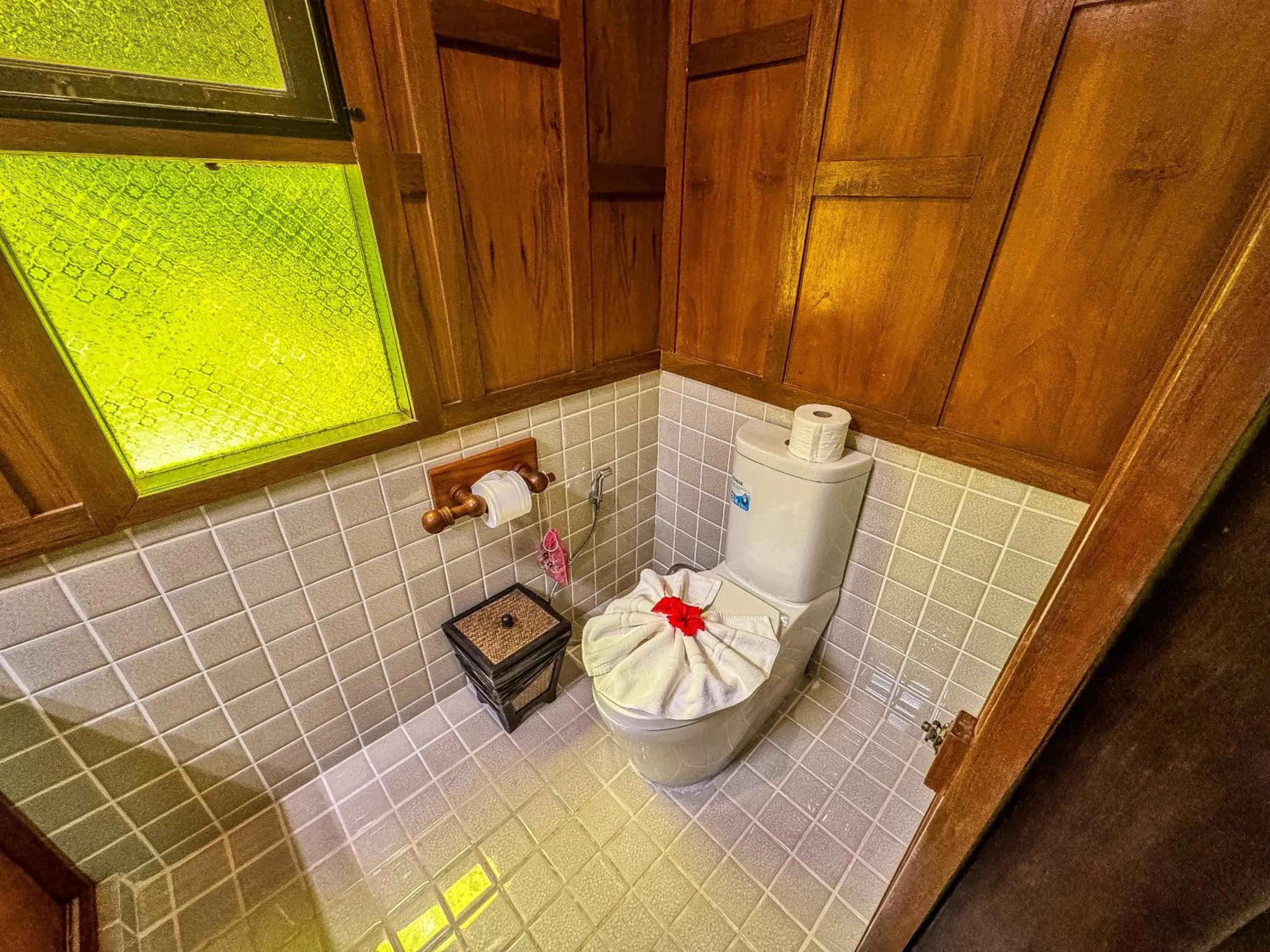 Toilet in Baan Thai Lanta Resort