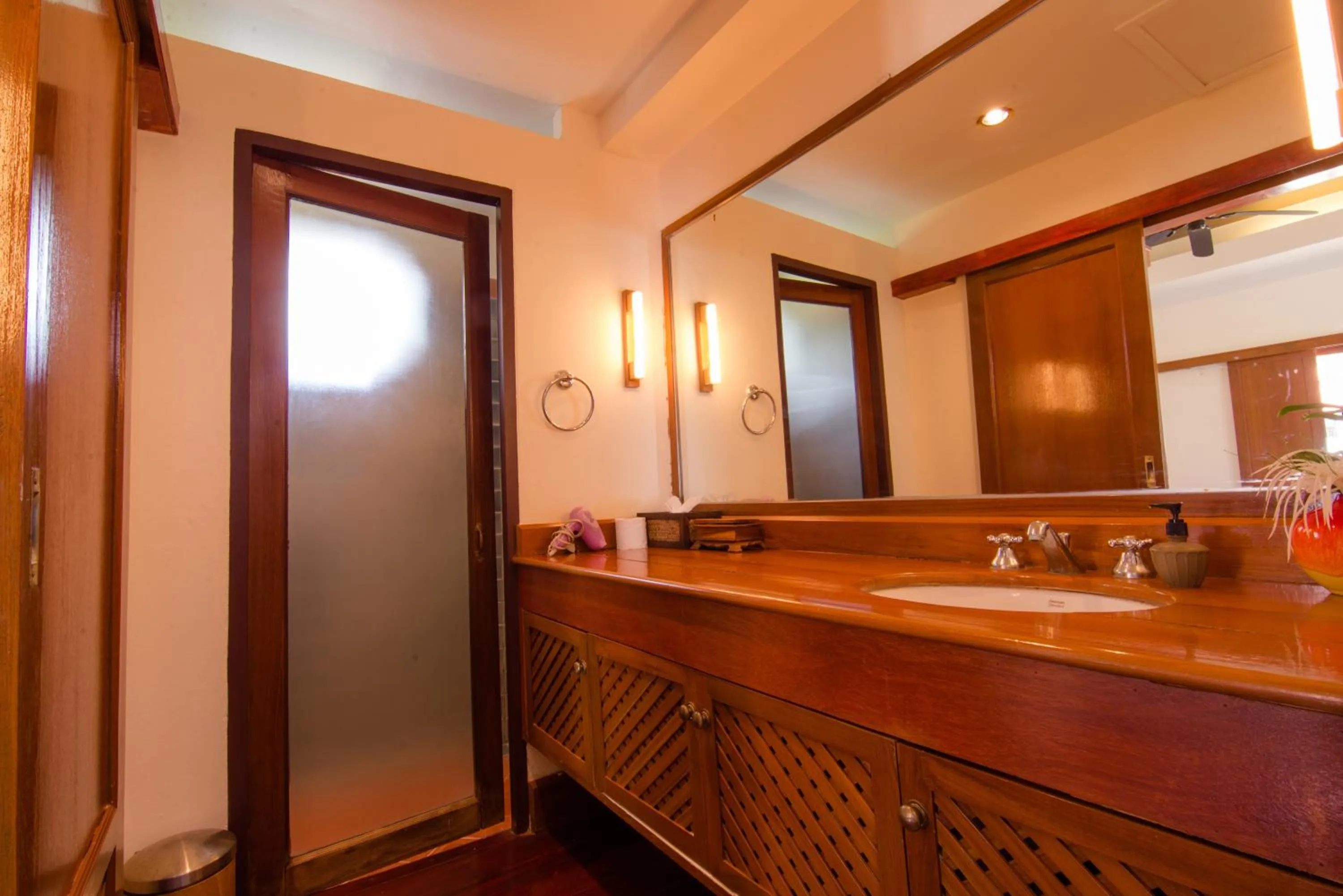 Bathroom in Baan Thai Lanta Resort