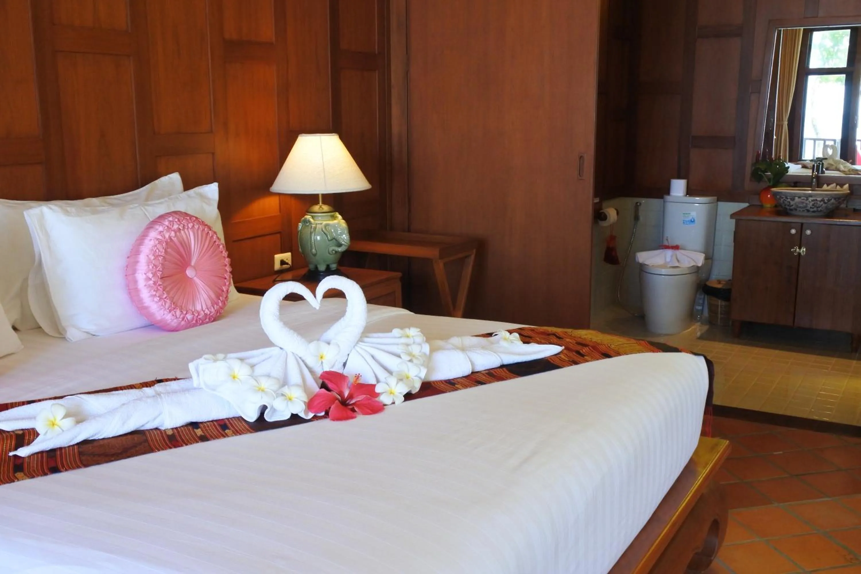 Bedroom, Bed in Baan Thai Lanta Resort