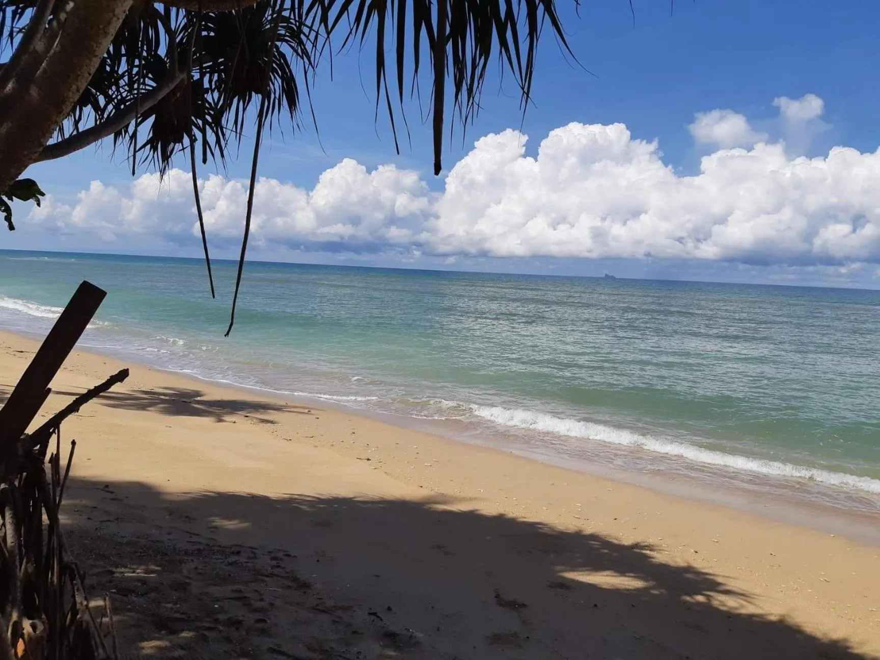 Beach in Baan Thai Lanta Resort