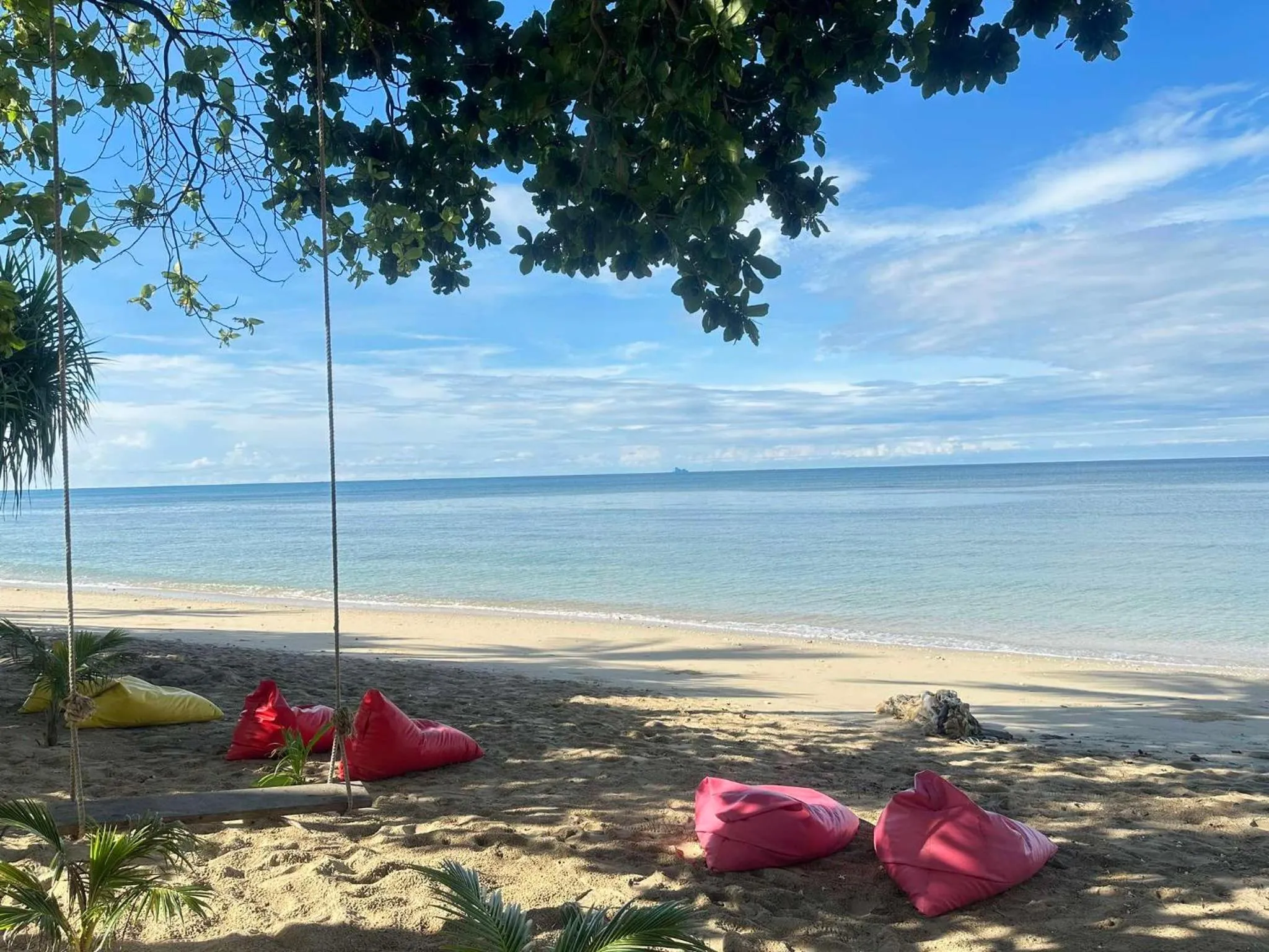 Beach in Baan Thai Lanta Resort