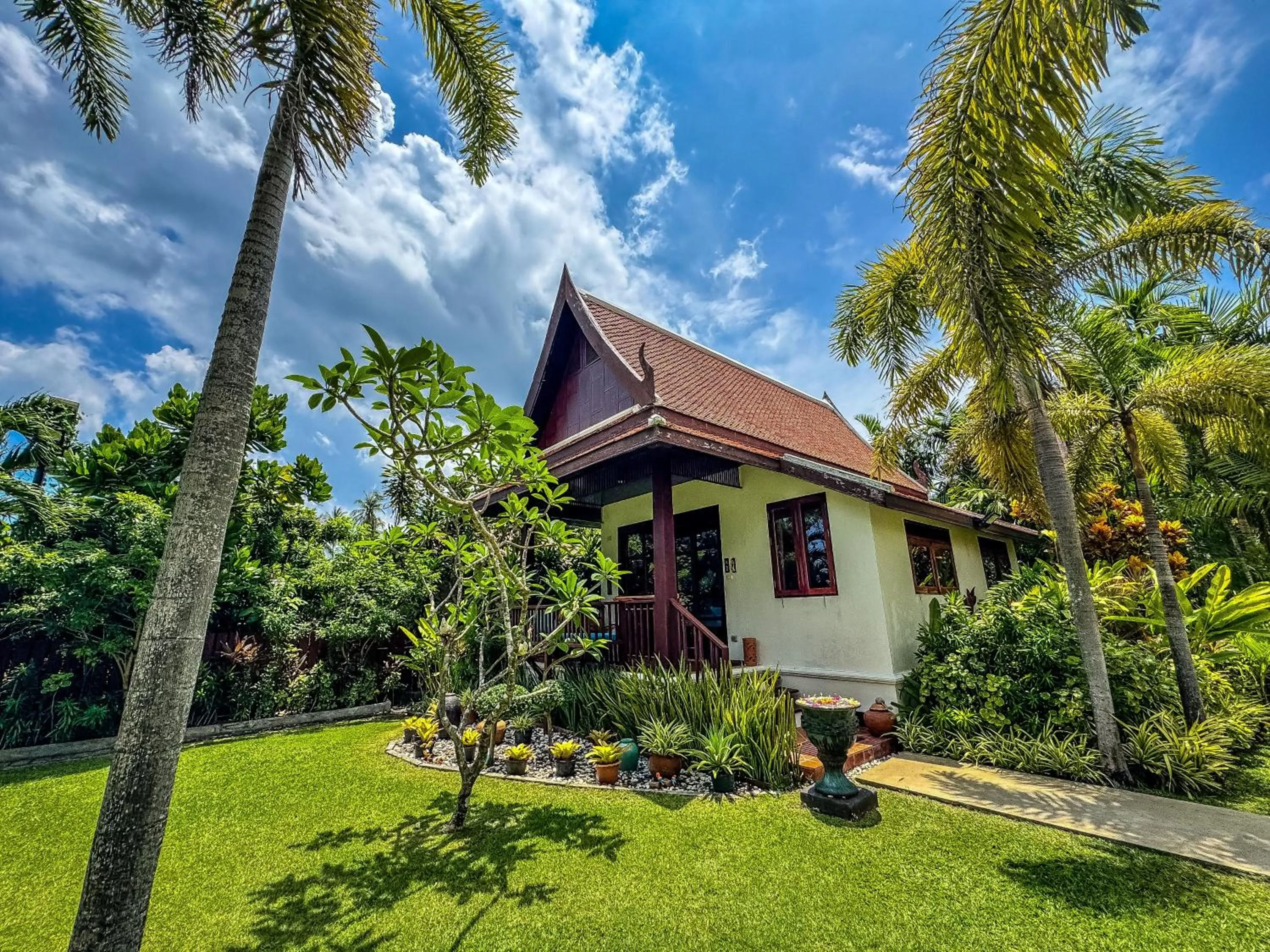 Property building in Baan Thai Lanta Resort