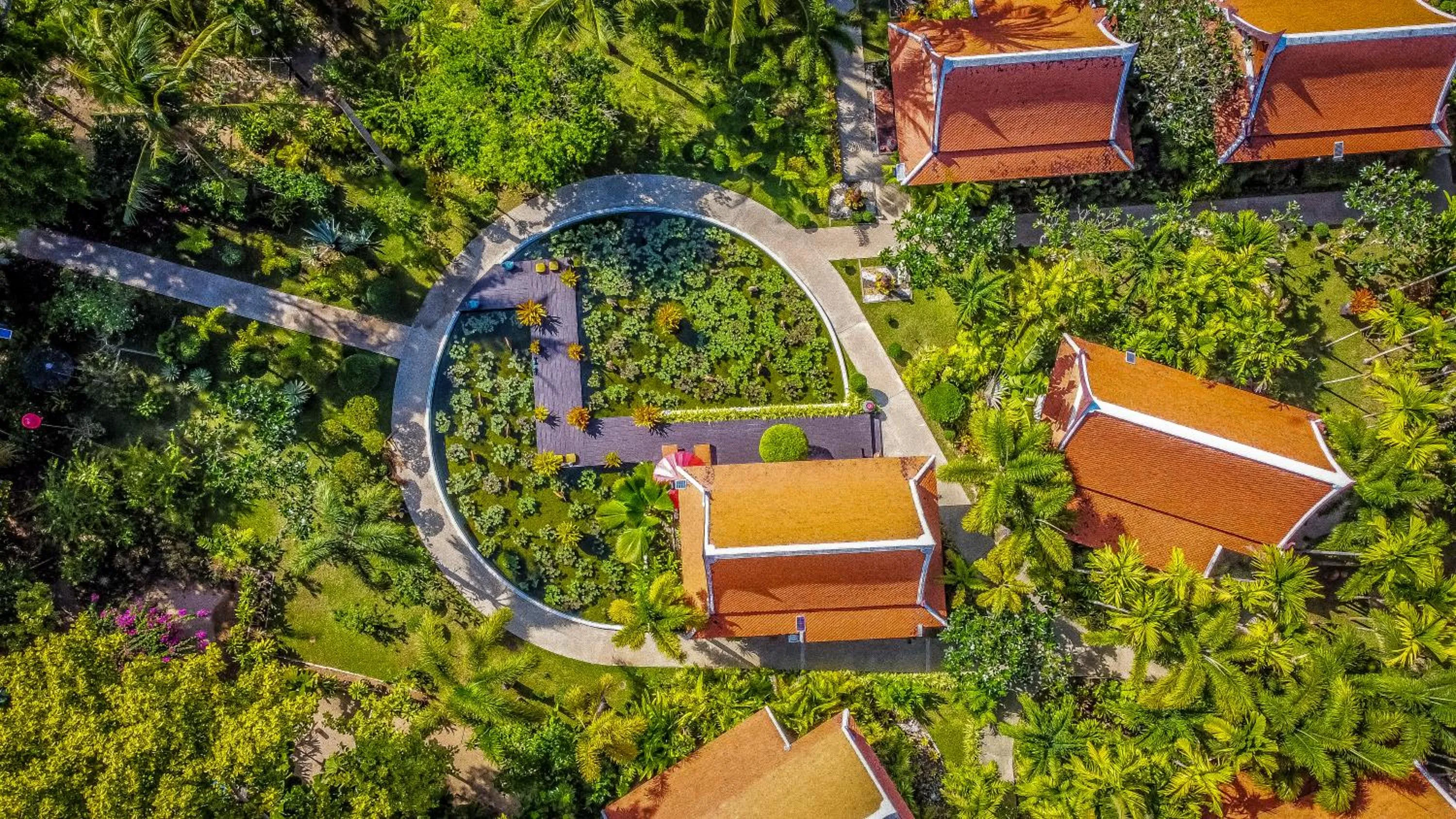 Property building in Baan Thai Lanta Resort