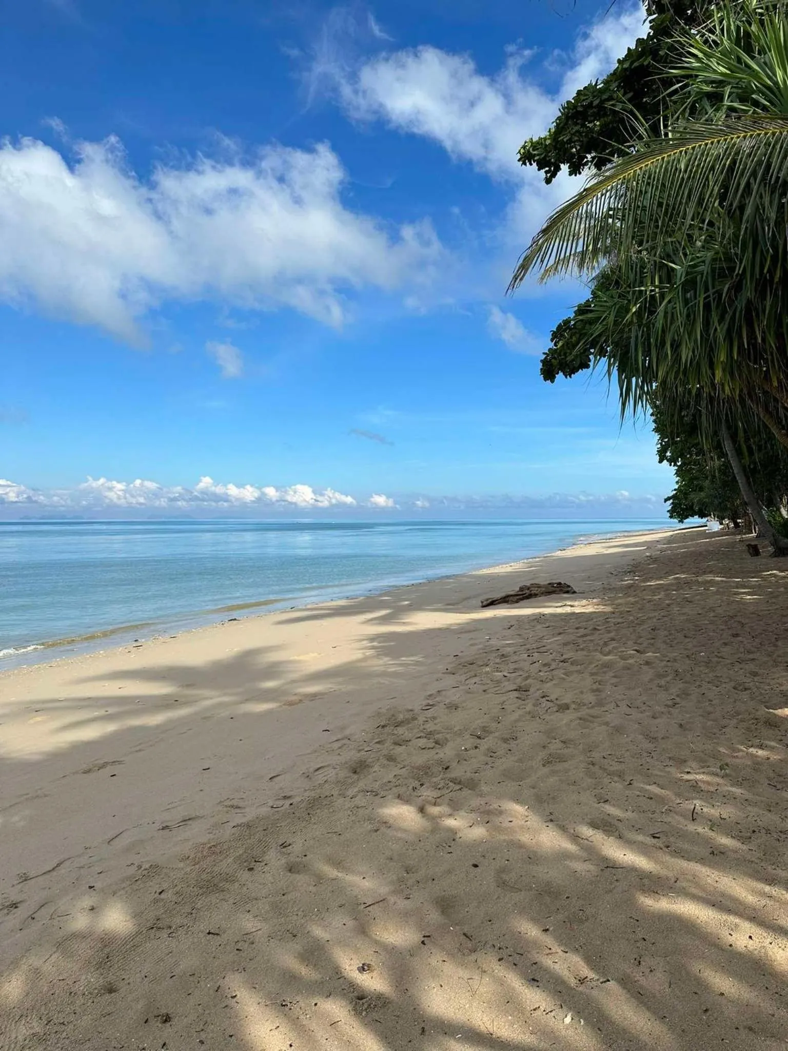 Beach in Baan Thai Lanta Resort