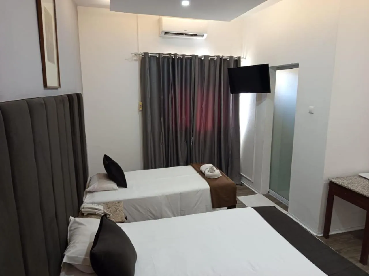 Bedroom, Bed in Pensao Martins