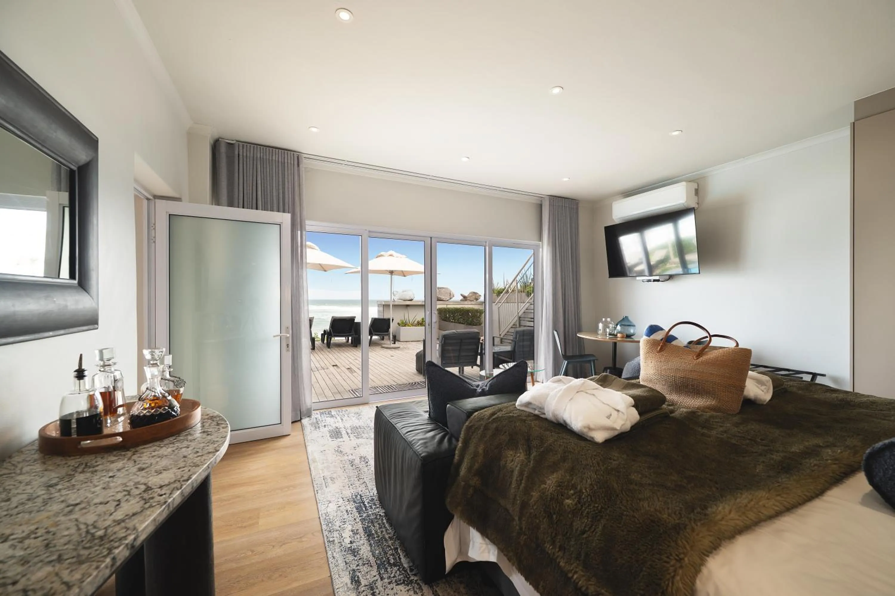 Bed in Beach Villa Wilderness