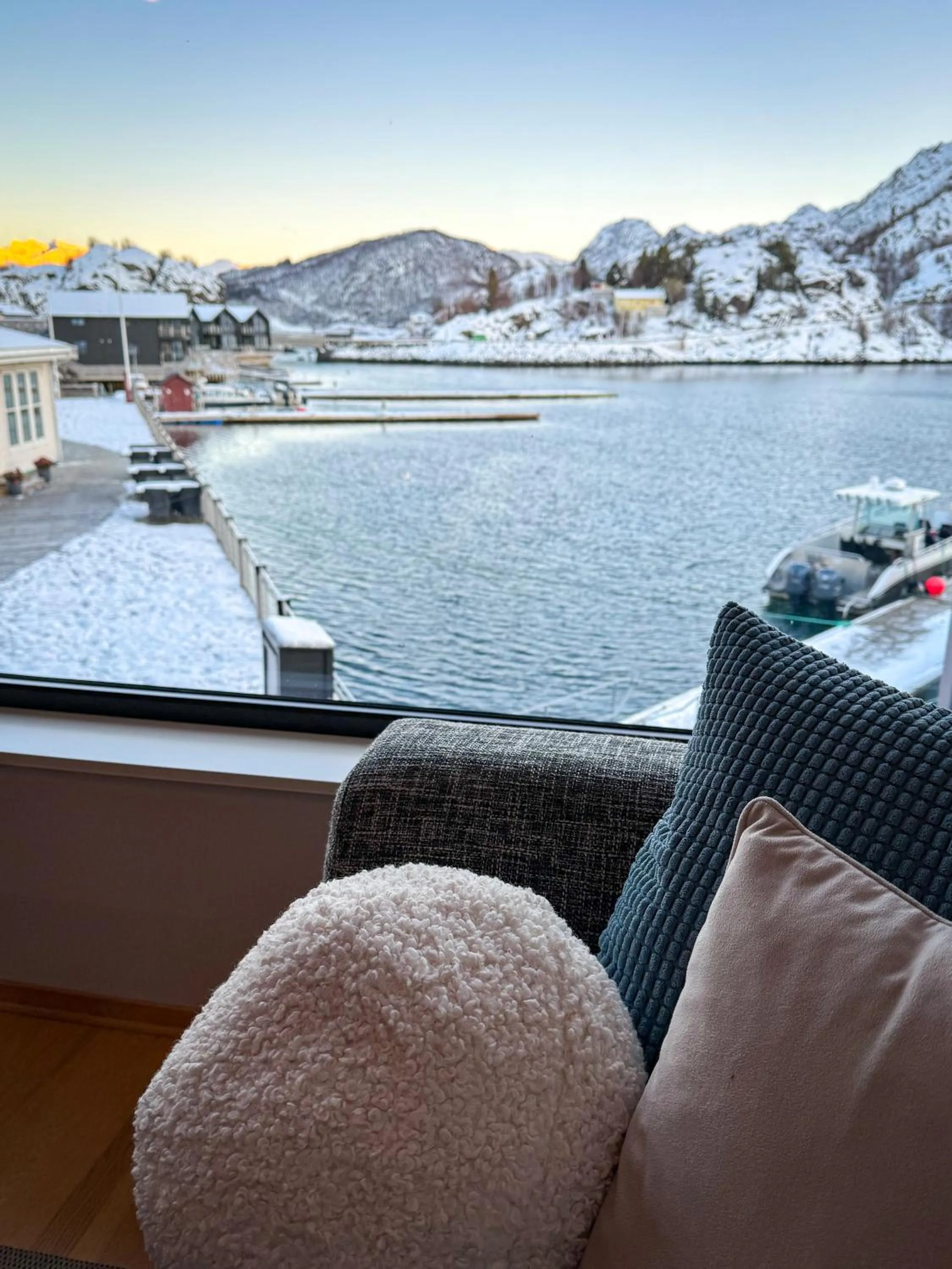 Mountain view in Hamn i Senja