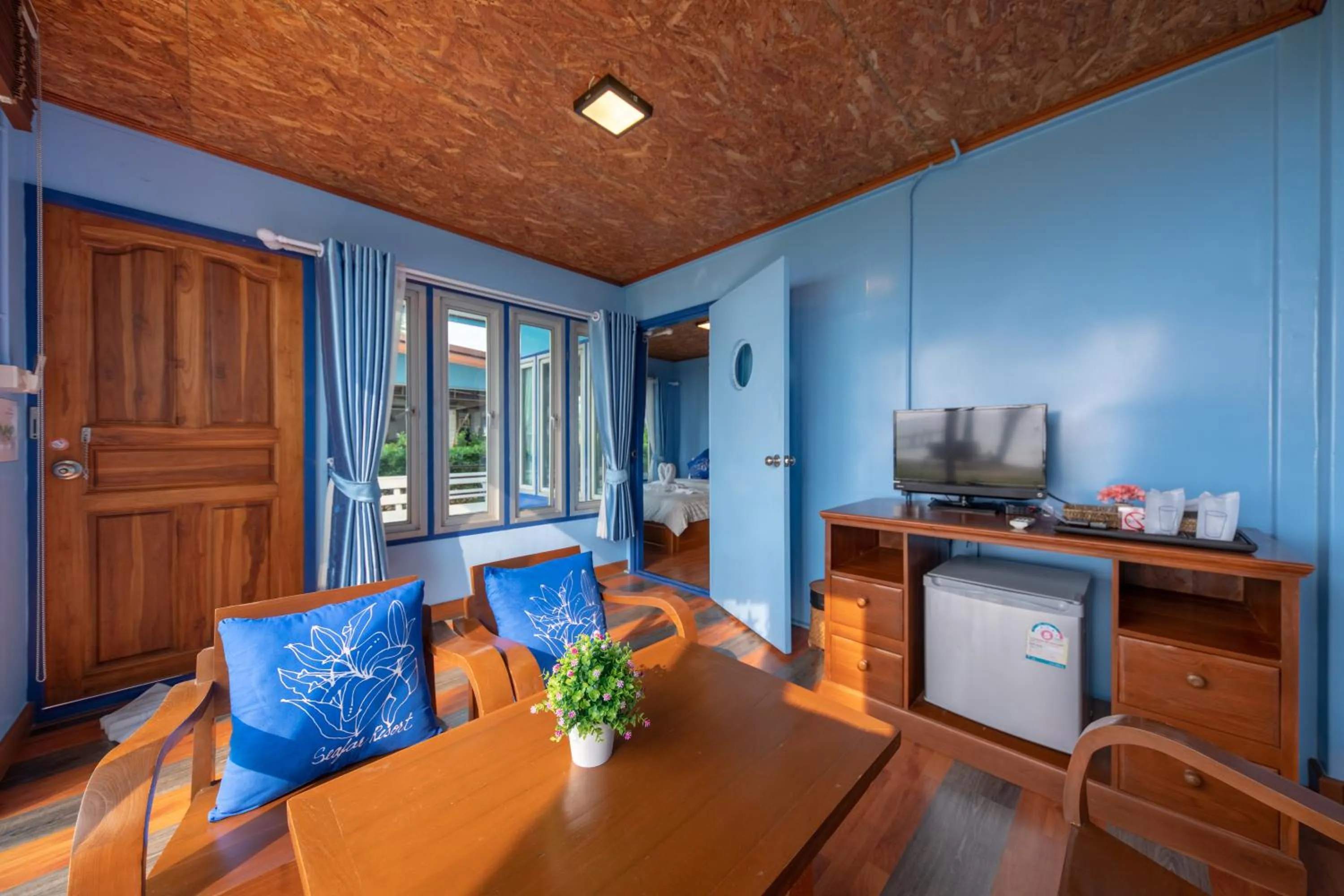 Seating area in Seafar Resort