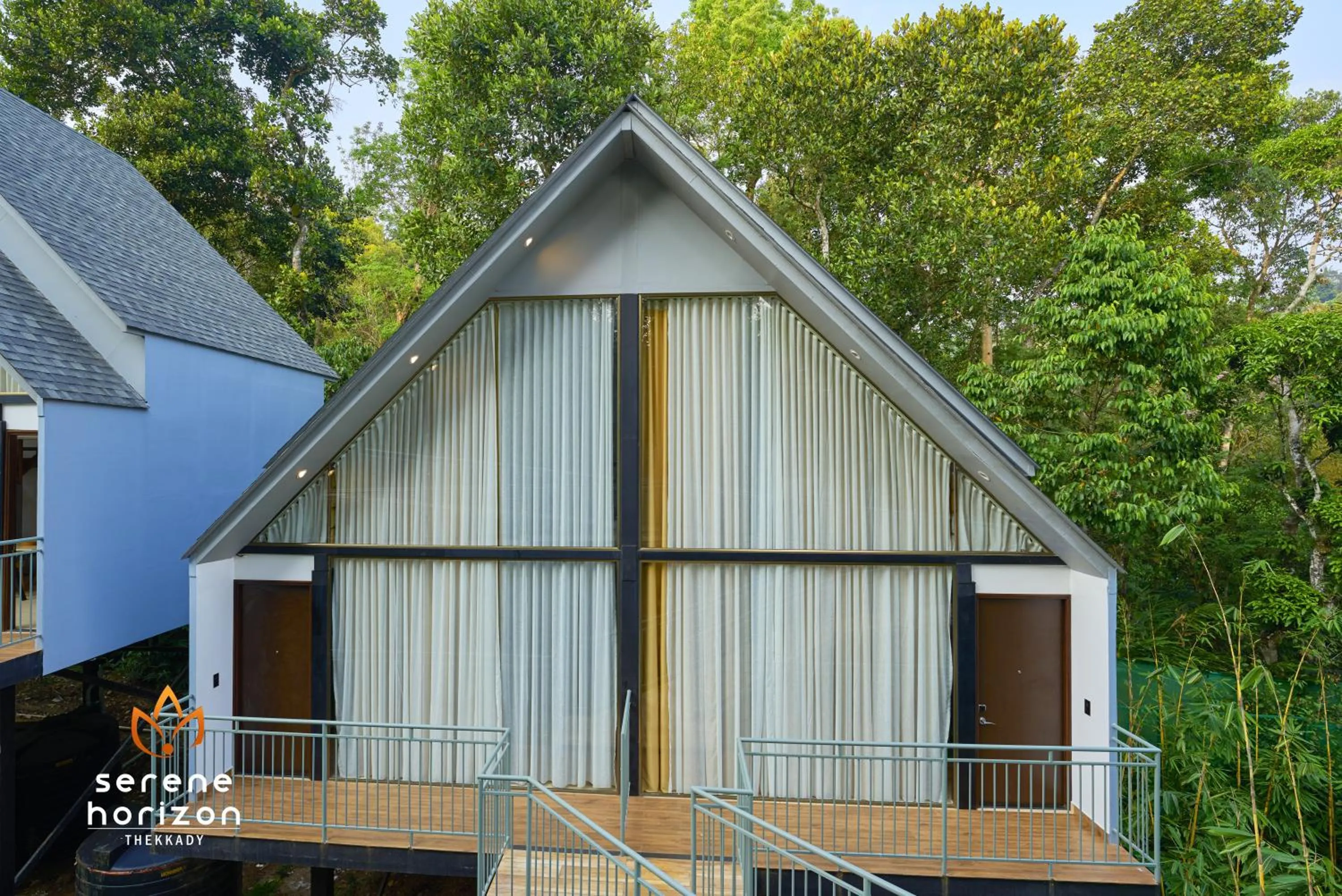 Facade/entrance in Serene Horizon