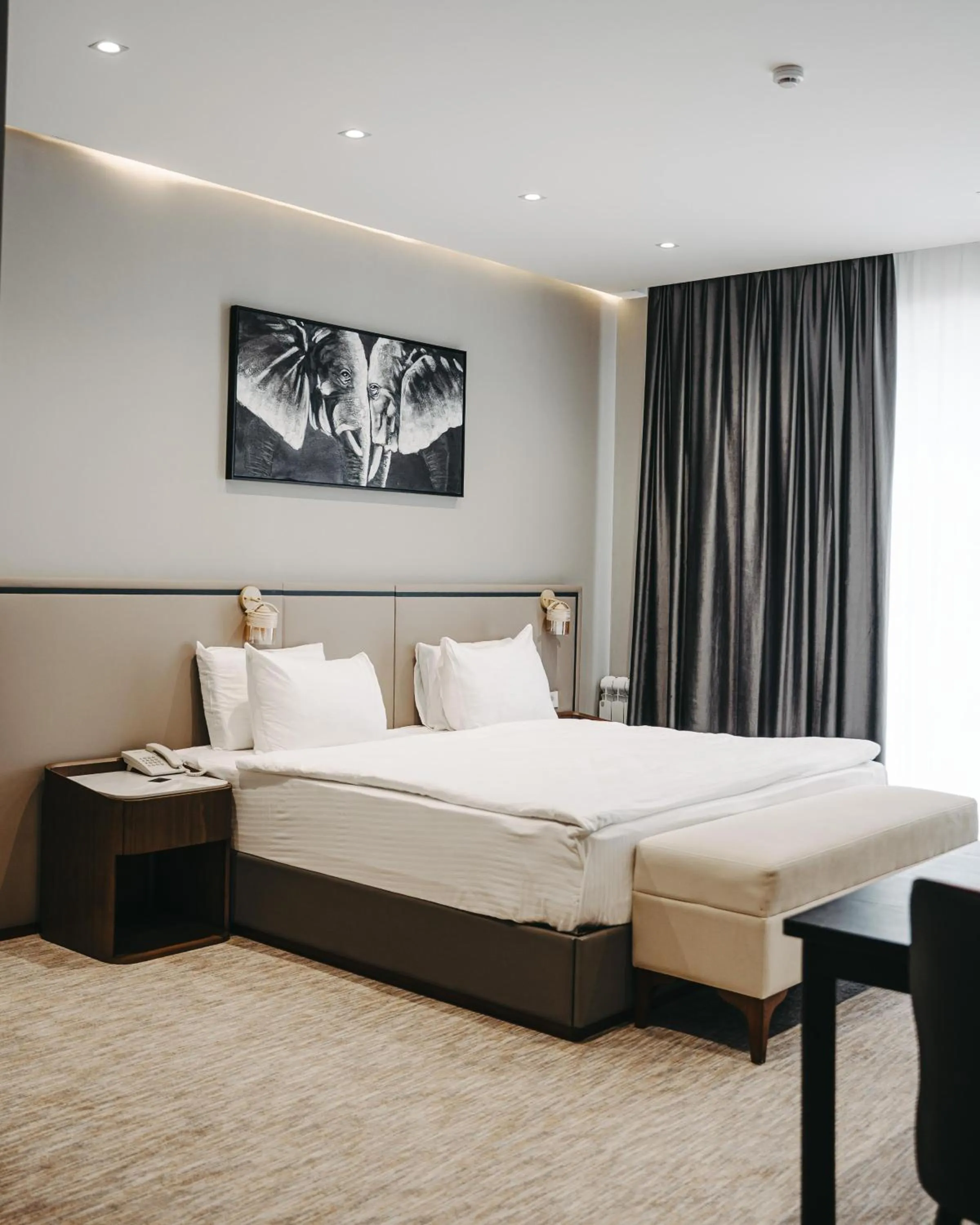 Bed in Port Marine Hotel By HOLLYWOOD