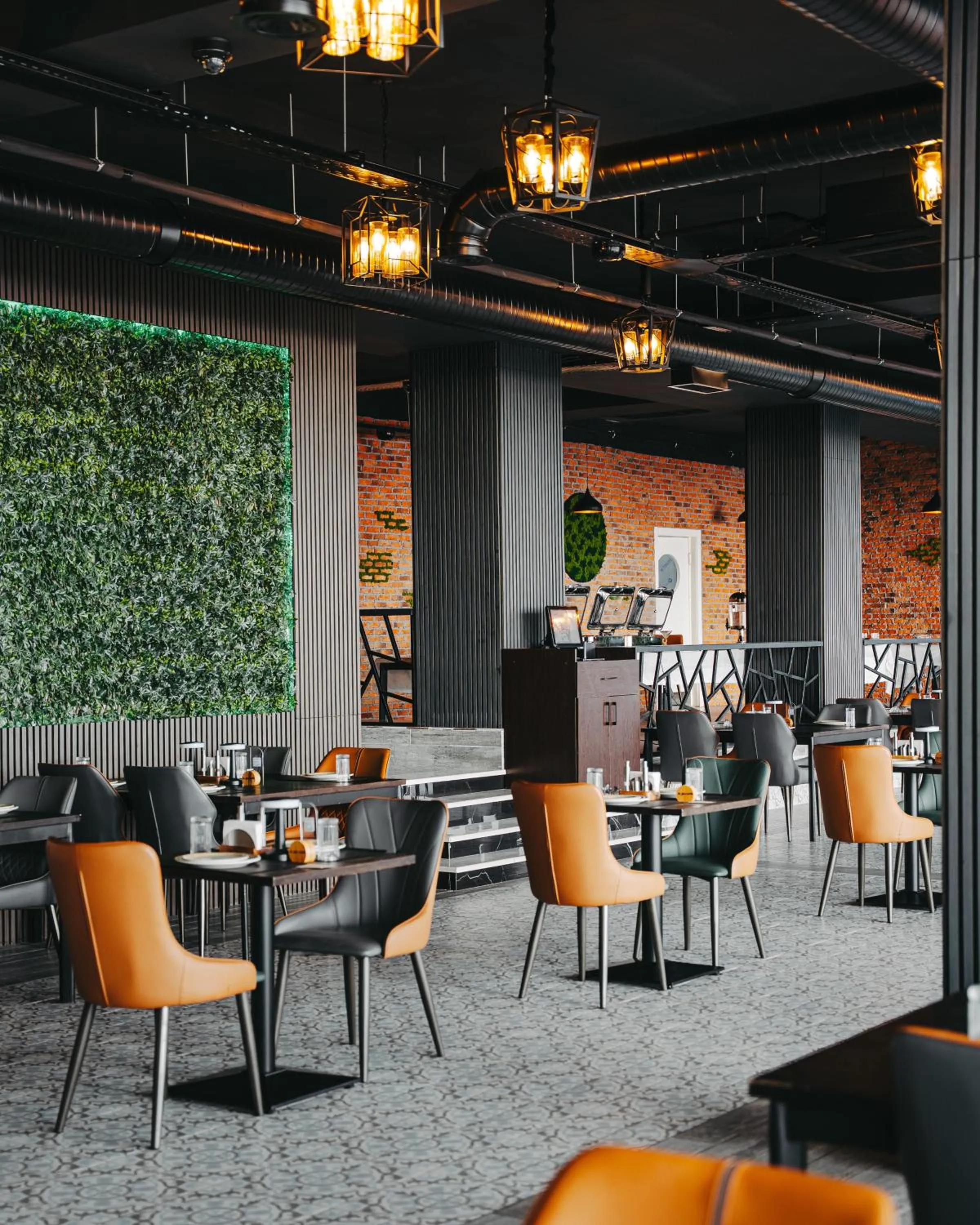 Restaurant/places to eat in Port Marine Hotel By HOLLYWOOD