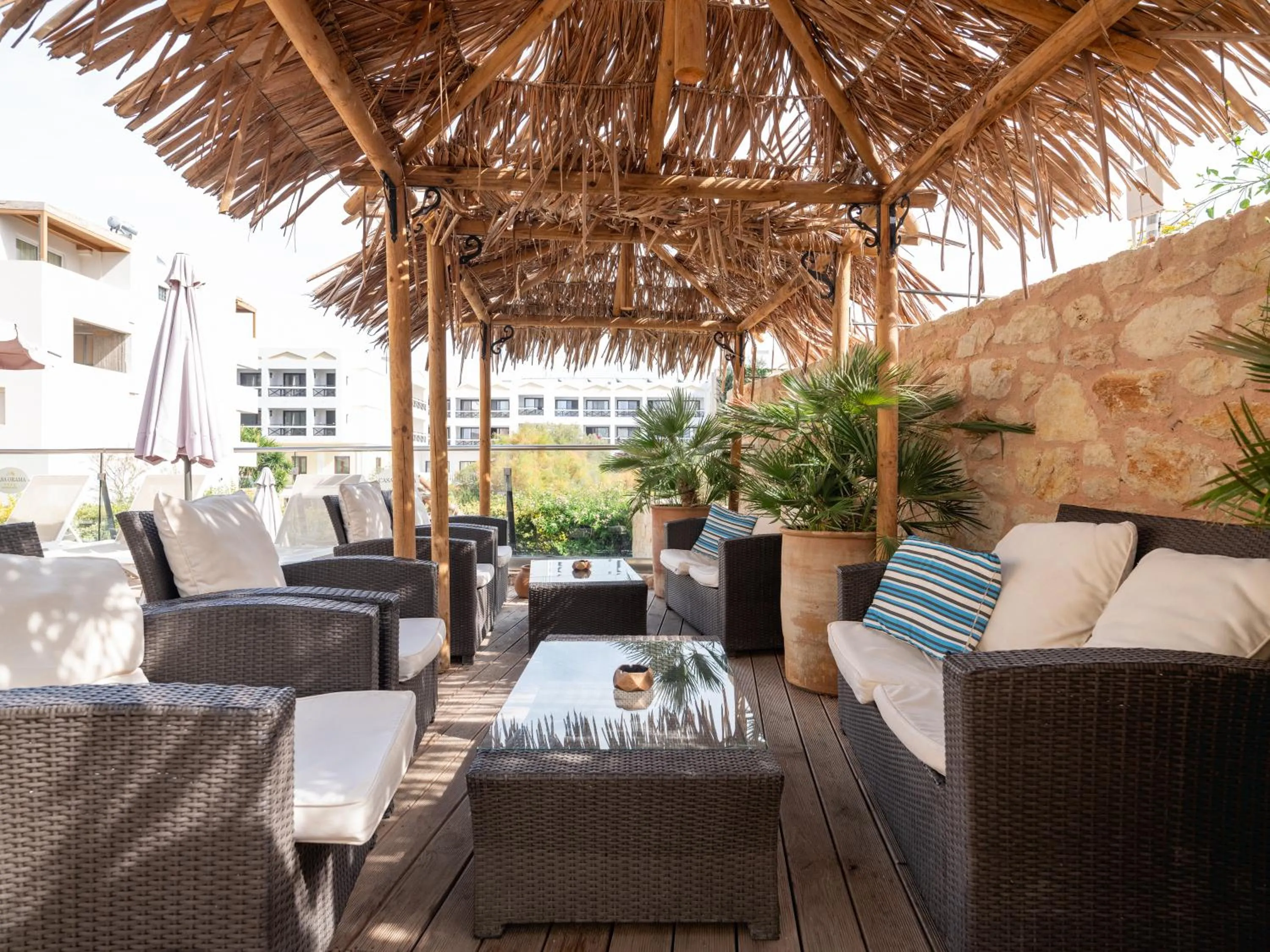 Area and facilities in Manos Maria Hotel