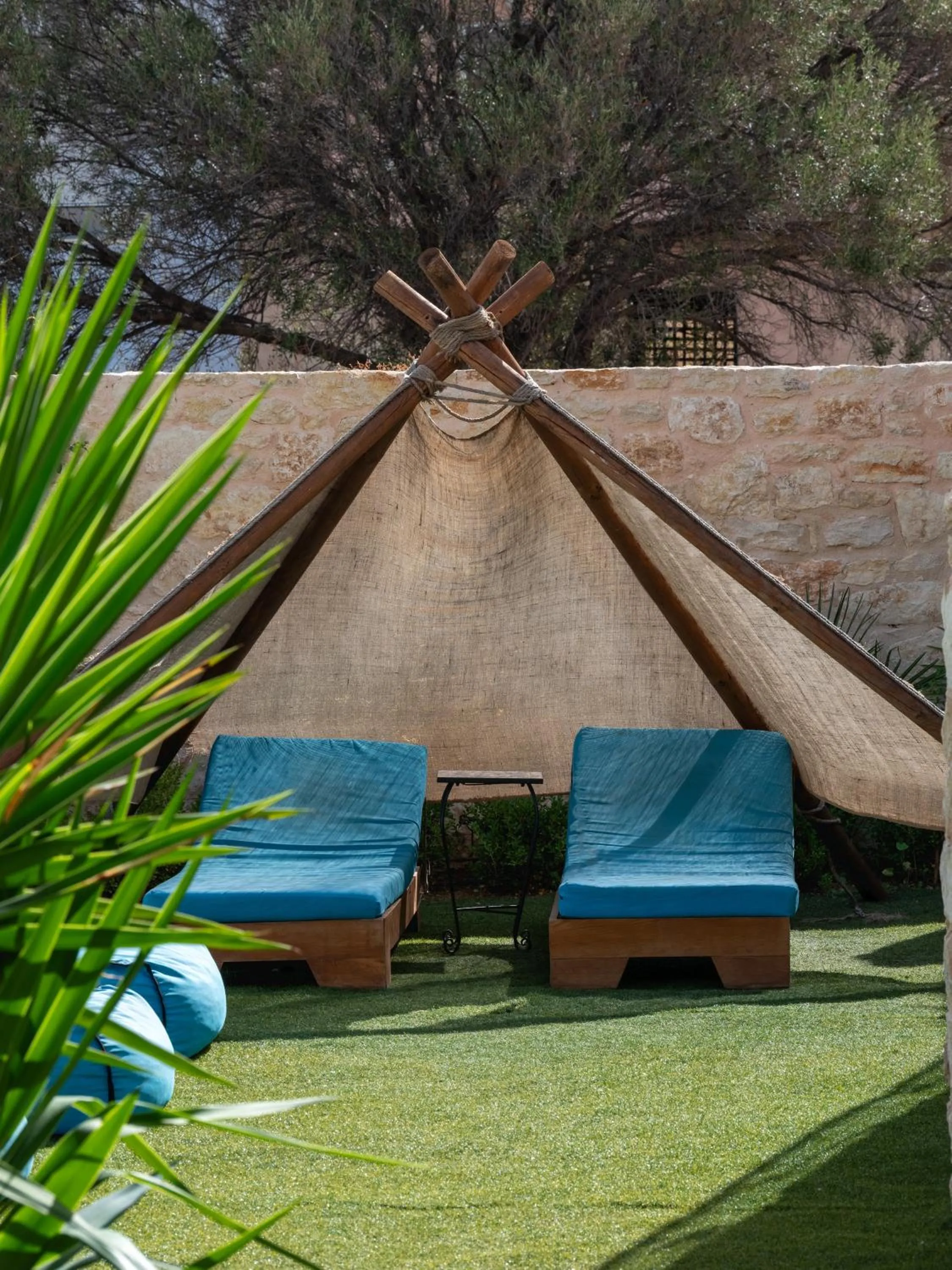 Garden in Manos Maria Hotel