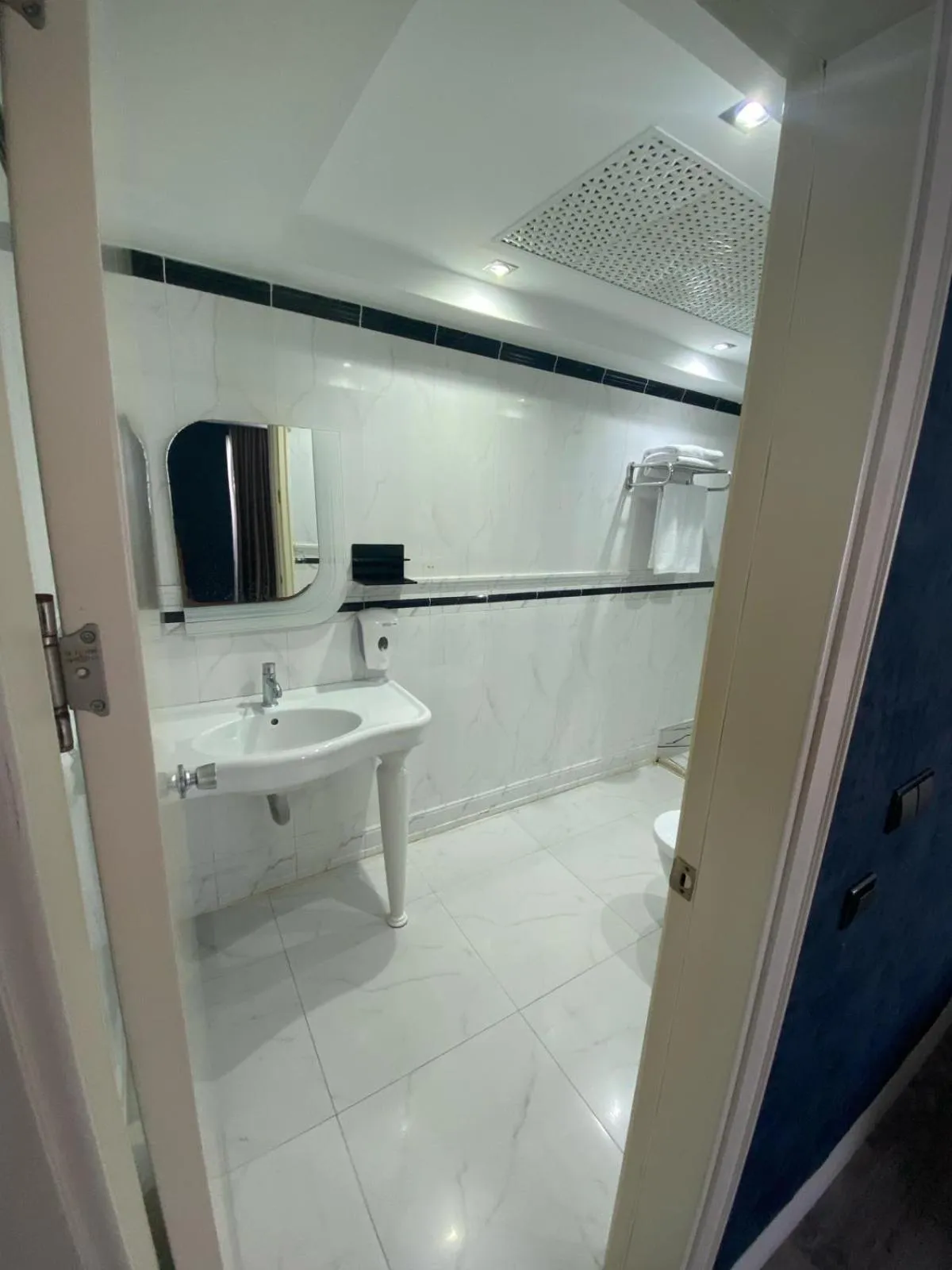 Bathroom in ATAKUM PALAS OTEL