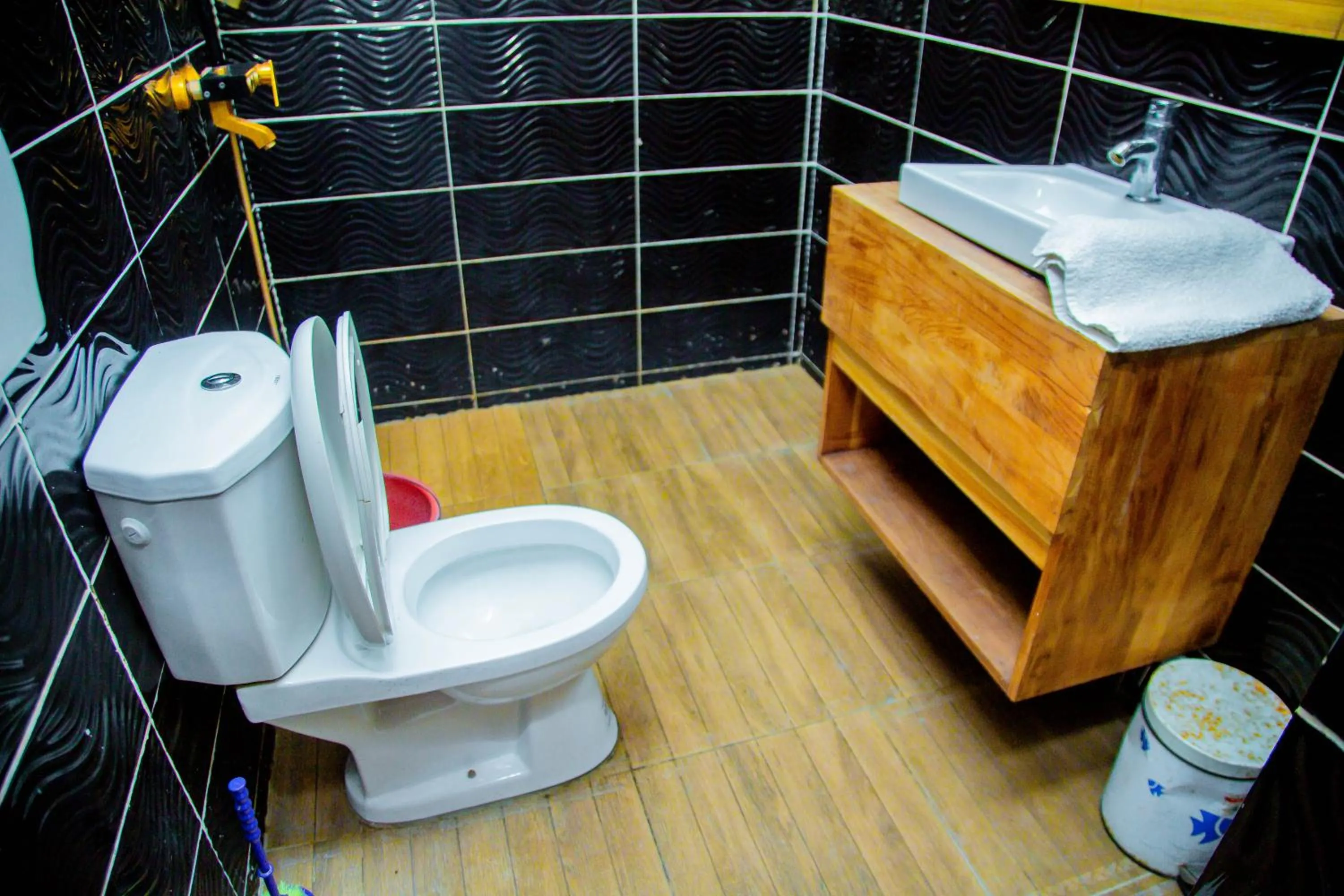 Bathroom in New Green Horse Hotel